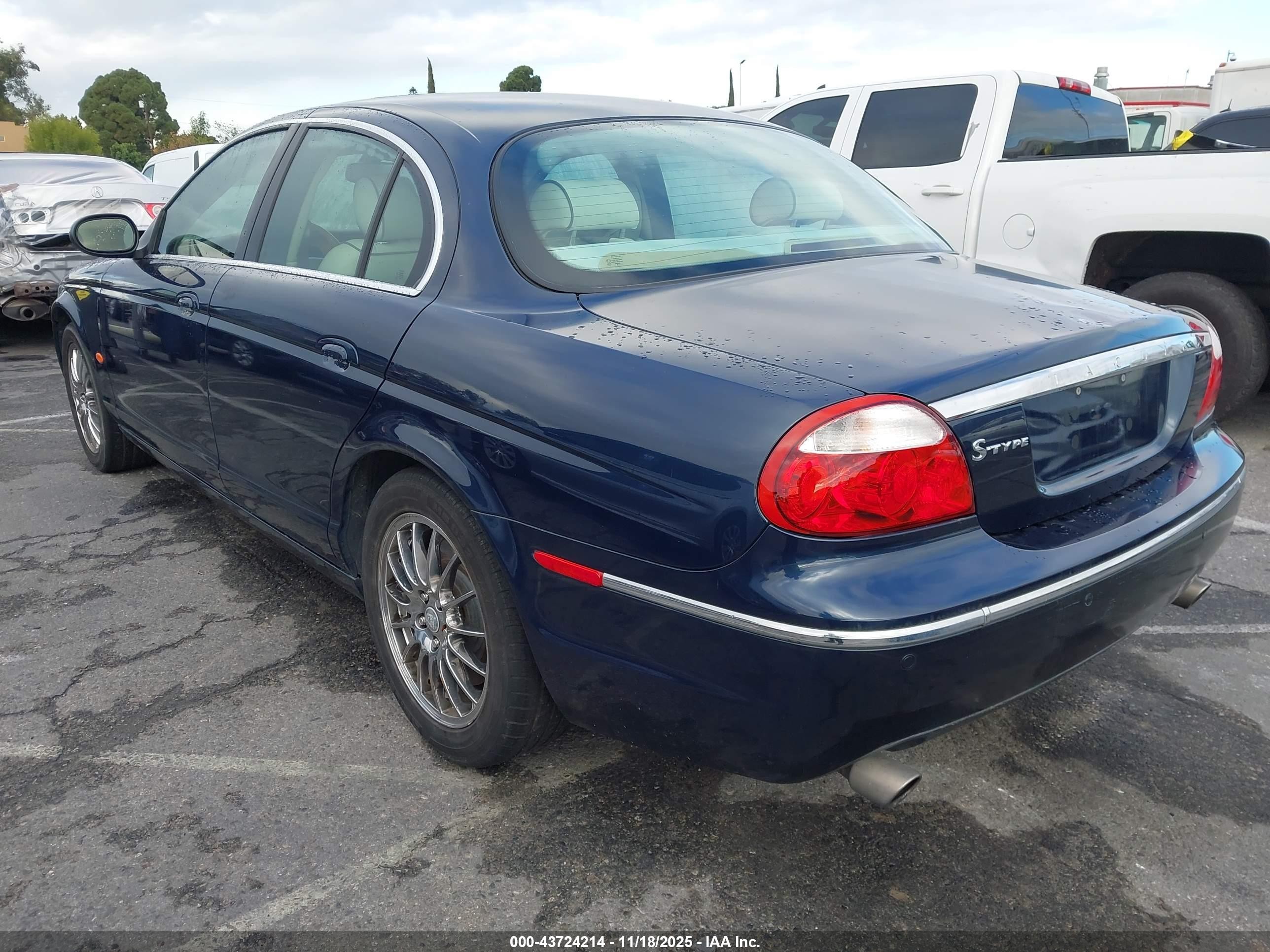 2007 Jaguar S type VIN SAJWA01A97FN73857 IAAI salvage auction — Repossession, Clear - Dealer Only (California), sold $2,350 on 2026-06-10 (photo 3)