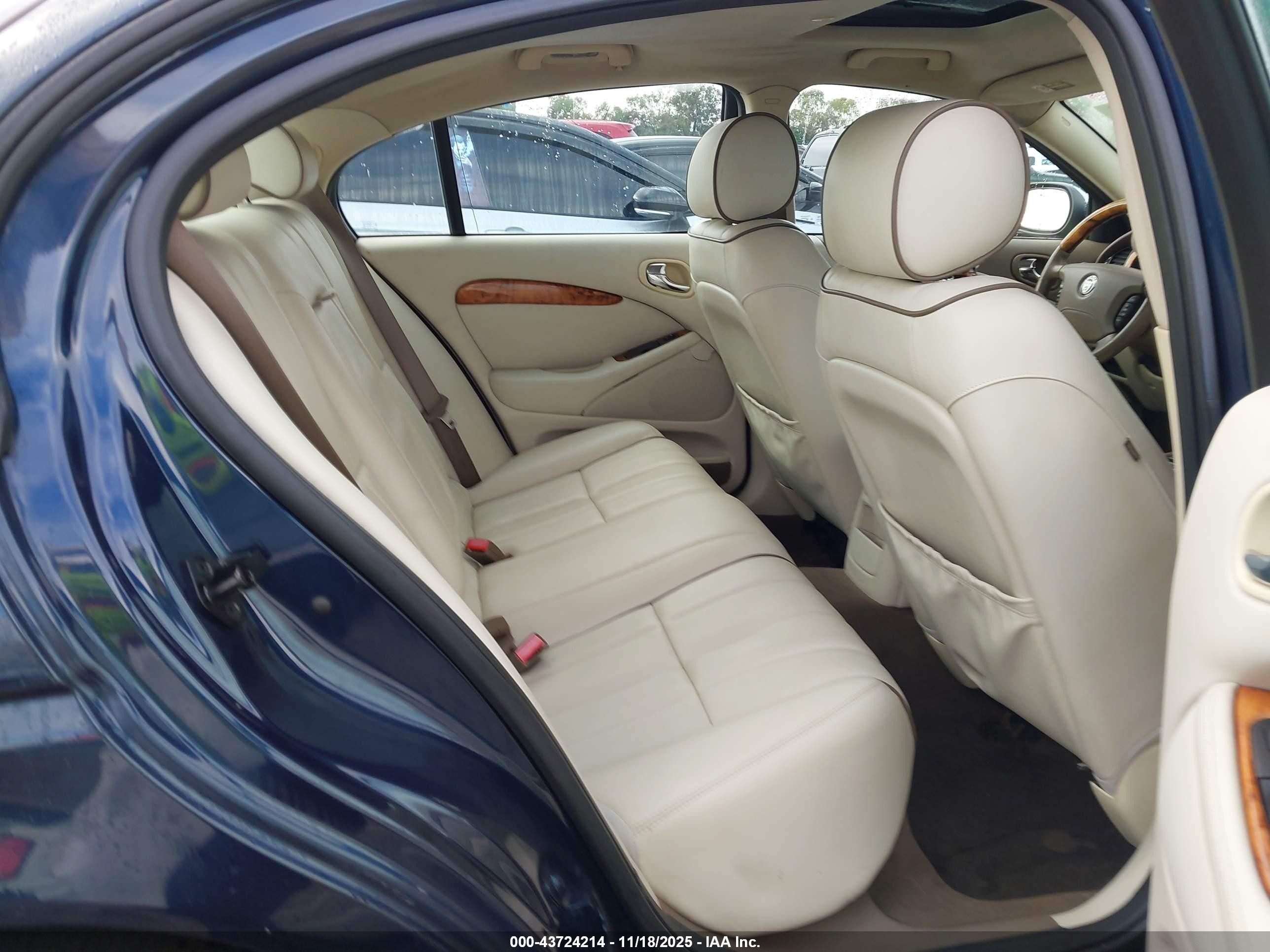 2007 Jaguar S type VIN SAJWA01A97FN73857 IAAI salvage auction — Repossession, Clear - Dealer Only (California), sold $2,350 on 2026-06-10 (photo 8)