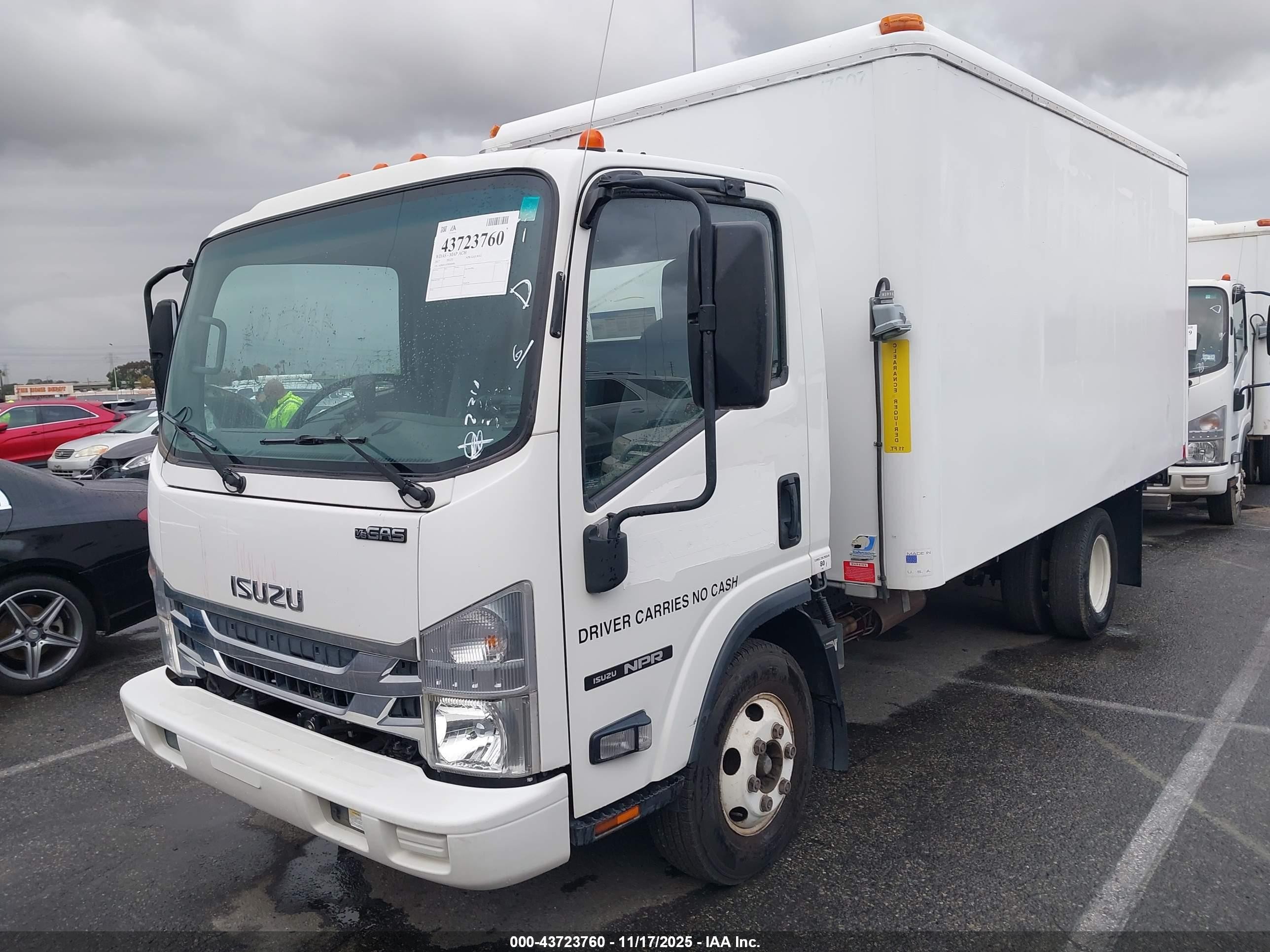 2017 Isuzu Npr VIN 54DB4W1B7HS804808 IAAI salvage auction — Normal Wear, Clear (New Mexico), sold $10,100 on 2026-06-18 (photo 2)