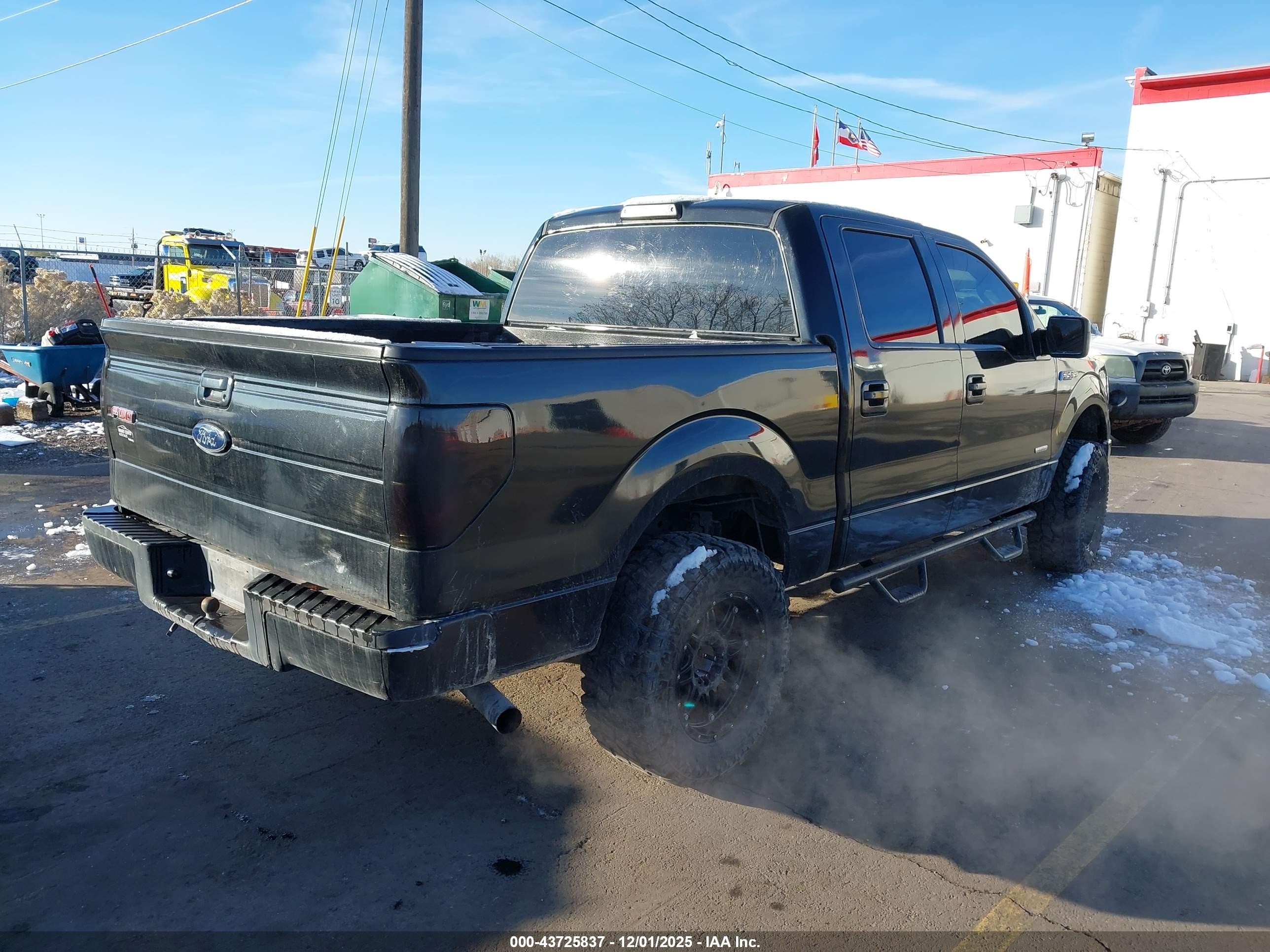2013 Ford F-150 VIN 1FTFW1ET9DKD10367 IAAI salvage auction — Front & Rear, Salvage (Utah), sold $7,200 on 2023-08-29 (photo 4)