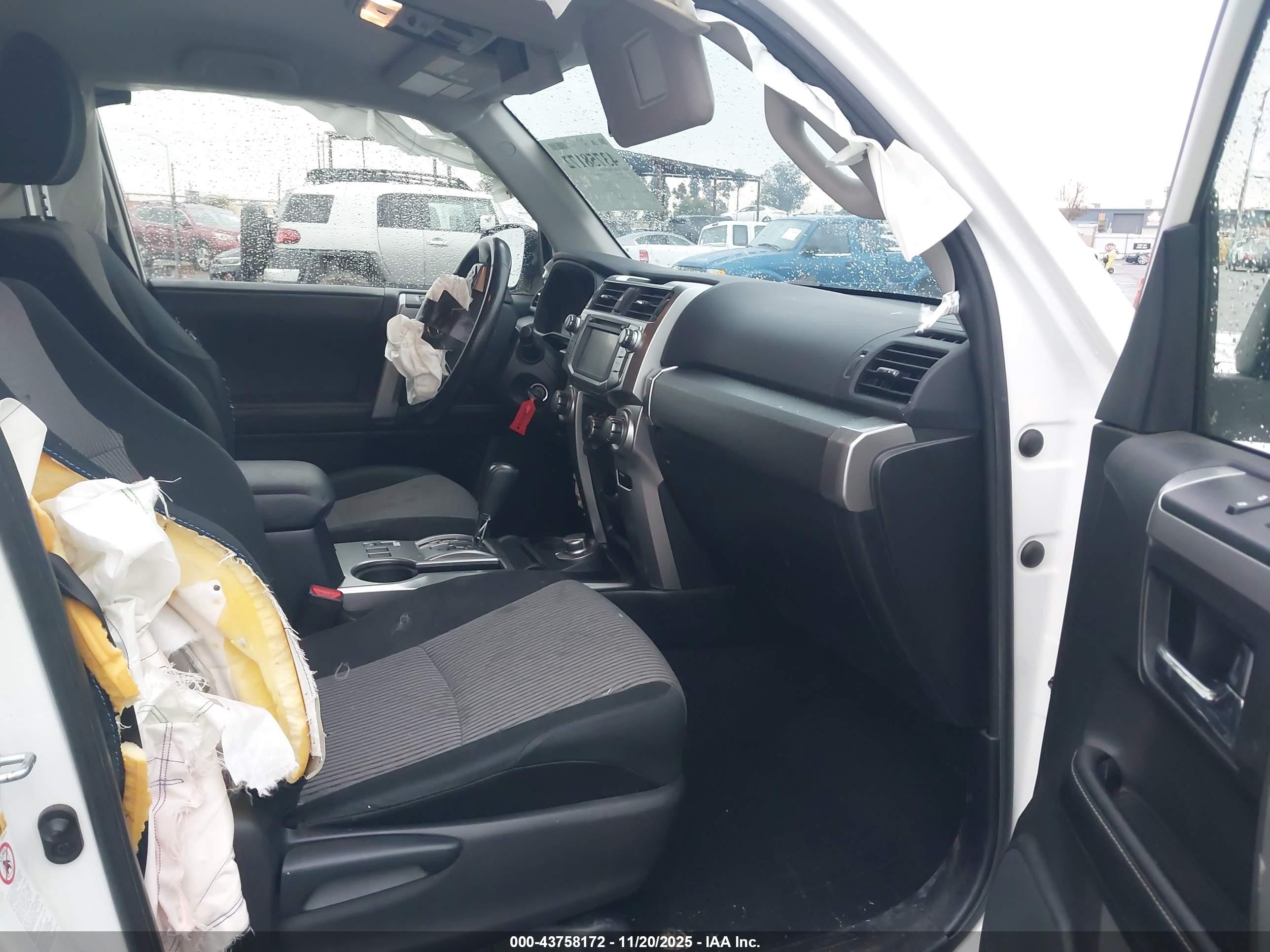 2017 Toyota 4Runner VIN JTEBU5JR7H5447488 IAAI salvage auction — Front End, Salvage (California), sold $8,450 on 2026-07-07 (photo 5)
