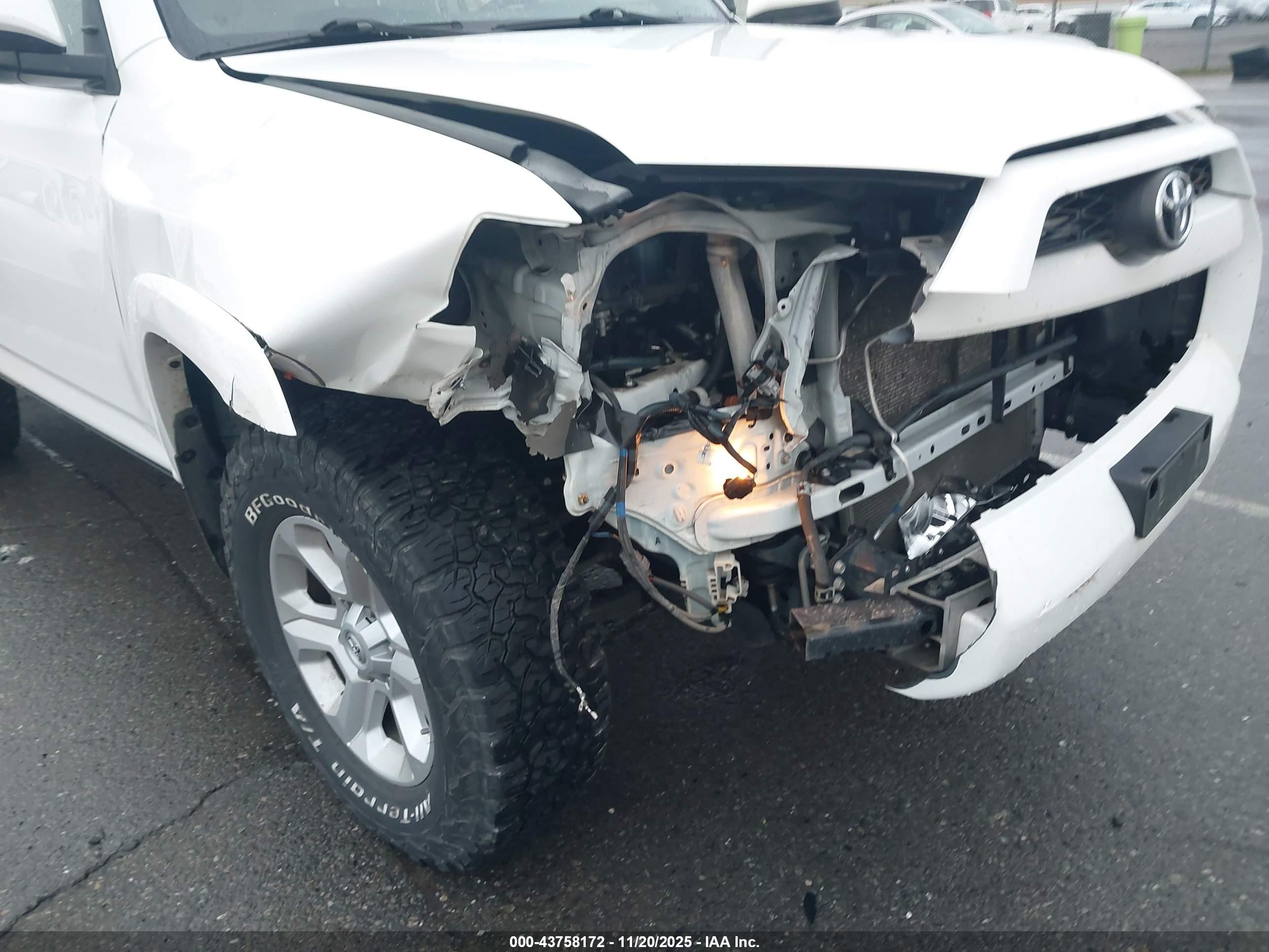 2017 Toyota 4Runner VIN JTEBU5JR7H5447488 IAAI salvage auction — Front End, Salvage (California), sold $8,450 on 2026-07-07 (photo 6)