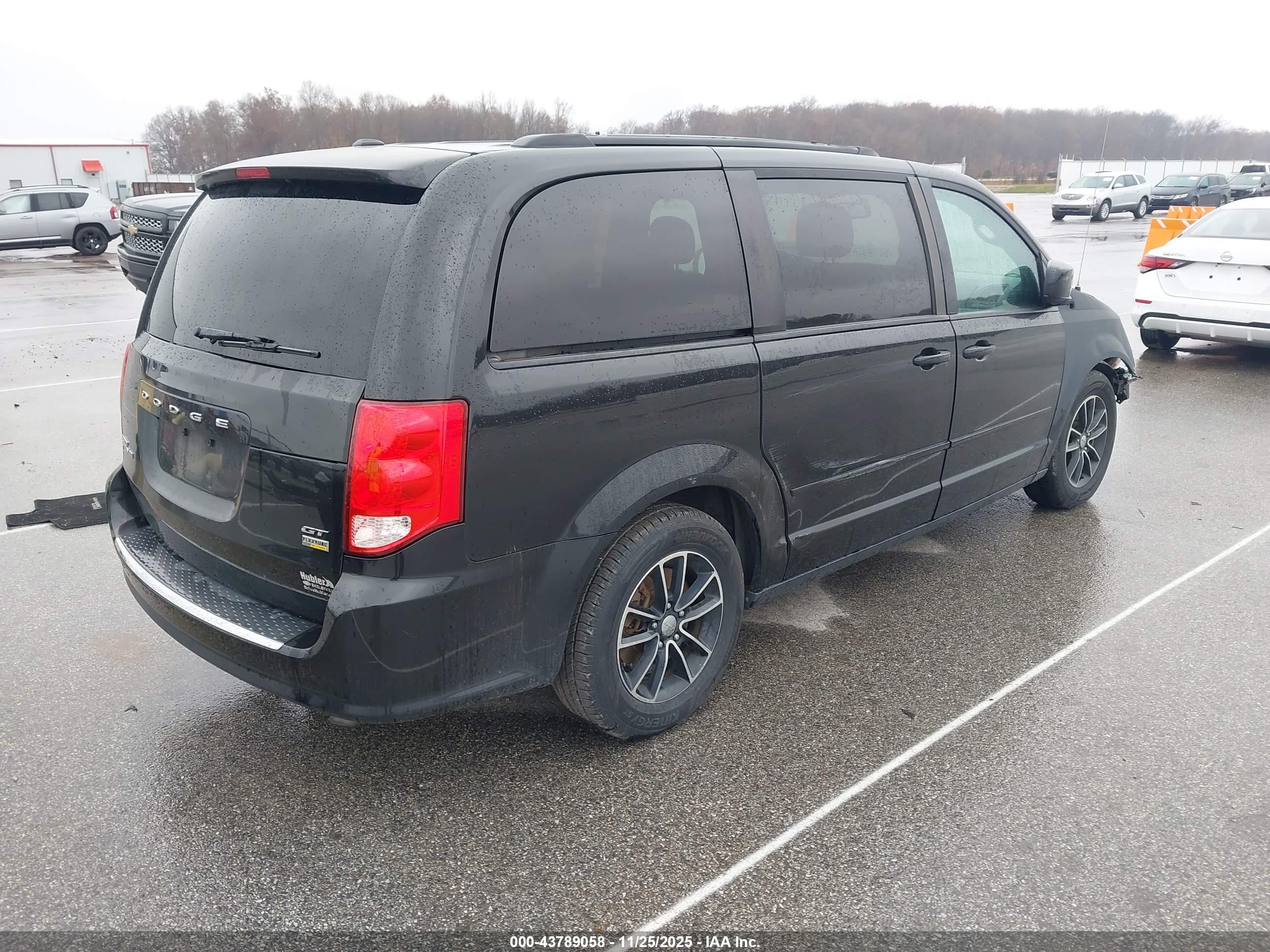 2017 Dodge Caravan VIN 2C4RDGEG7HR674738 IAAI salvage auction — Front End, Salvage (Indiana), sold $375 on 2026-09-03 (photo 4)