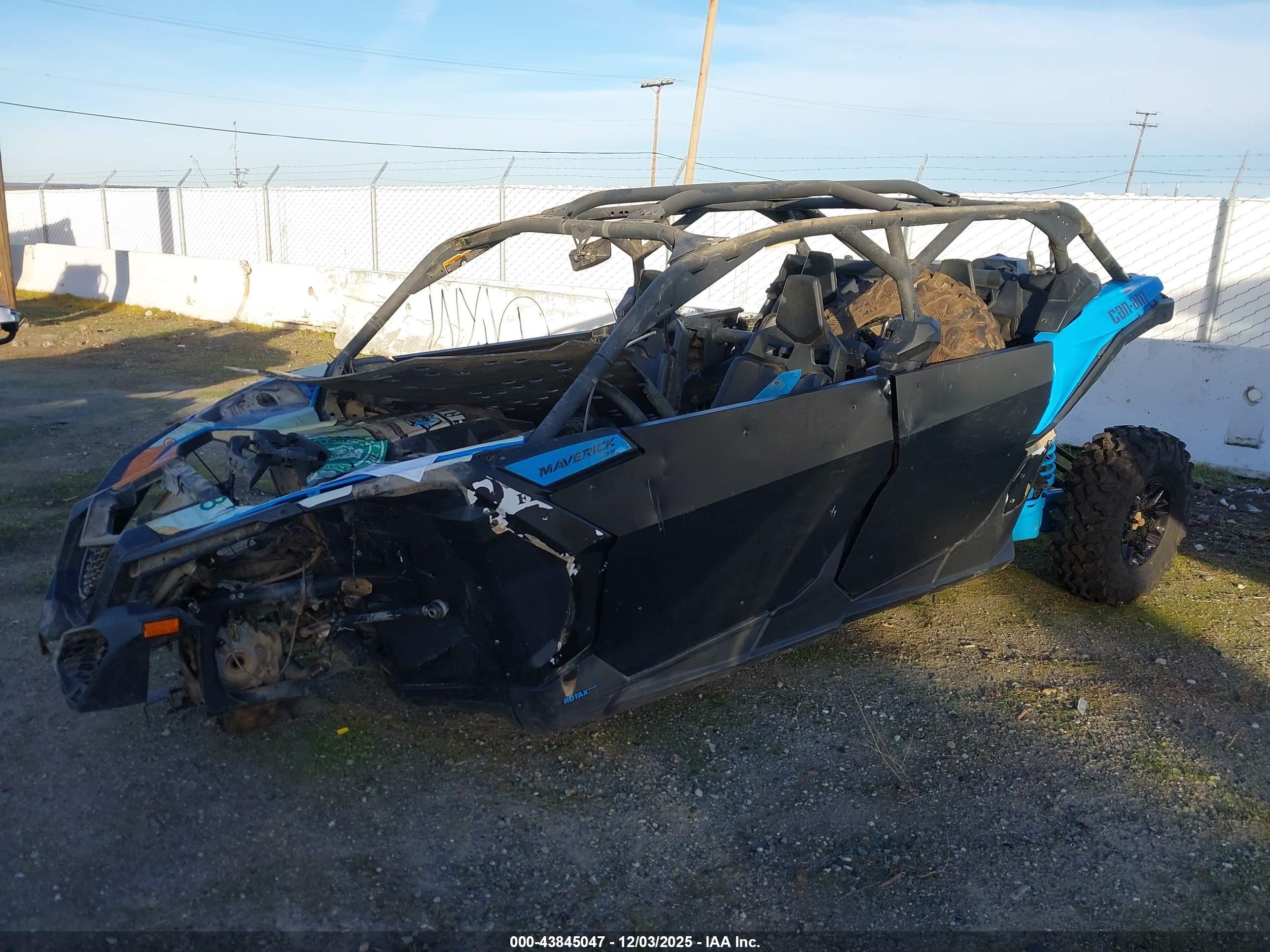 2022 Can-am/ brp Maverick VIN 3JBVMAY27NE000214 IAAI salvage auction — Front End, Salvage (California), sold $5,250 on 2026-05-21 (photo 2)