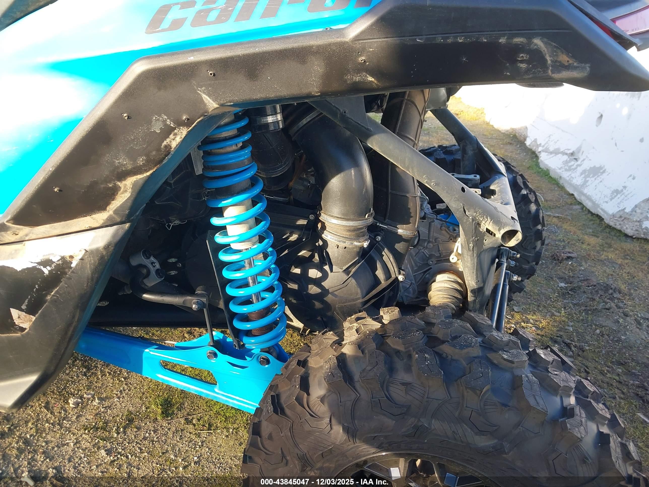 2022 Can-am/ brp Maverick VIN 3JBVMAY27NE000214 IAAI salvage auction — Front End, Salvage (California), sold $5,250 on 2026-05-21 (photo 9)
