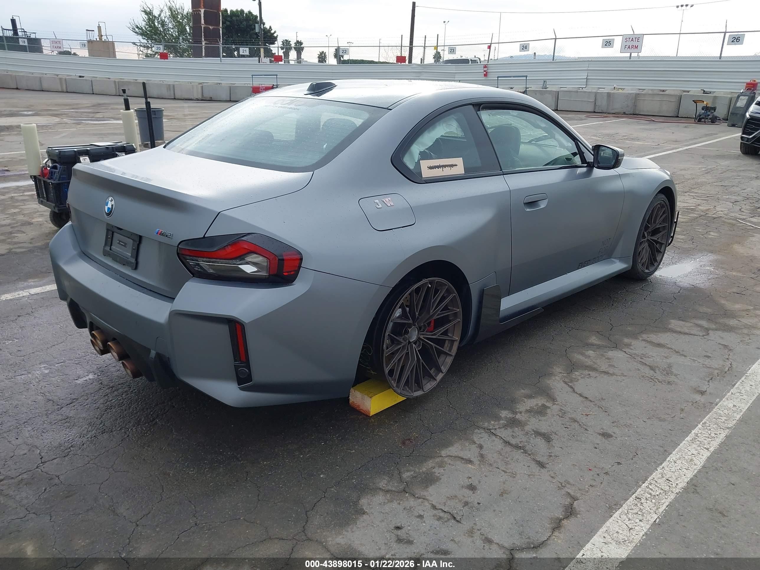 2025 BMW M2 VIN 3MF23DM0XS8F81417 IAAI salvage auction — Side, Salvage (California), sold $26,175 on 2026-08-12 (photo 4)
