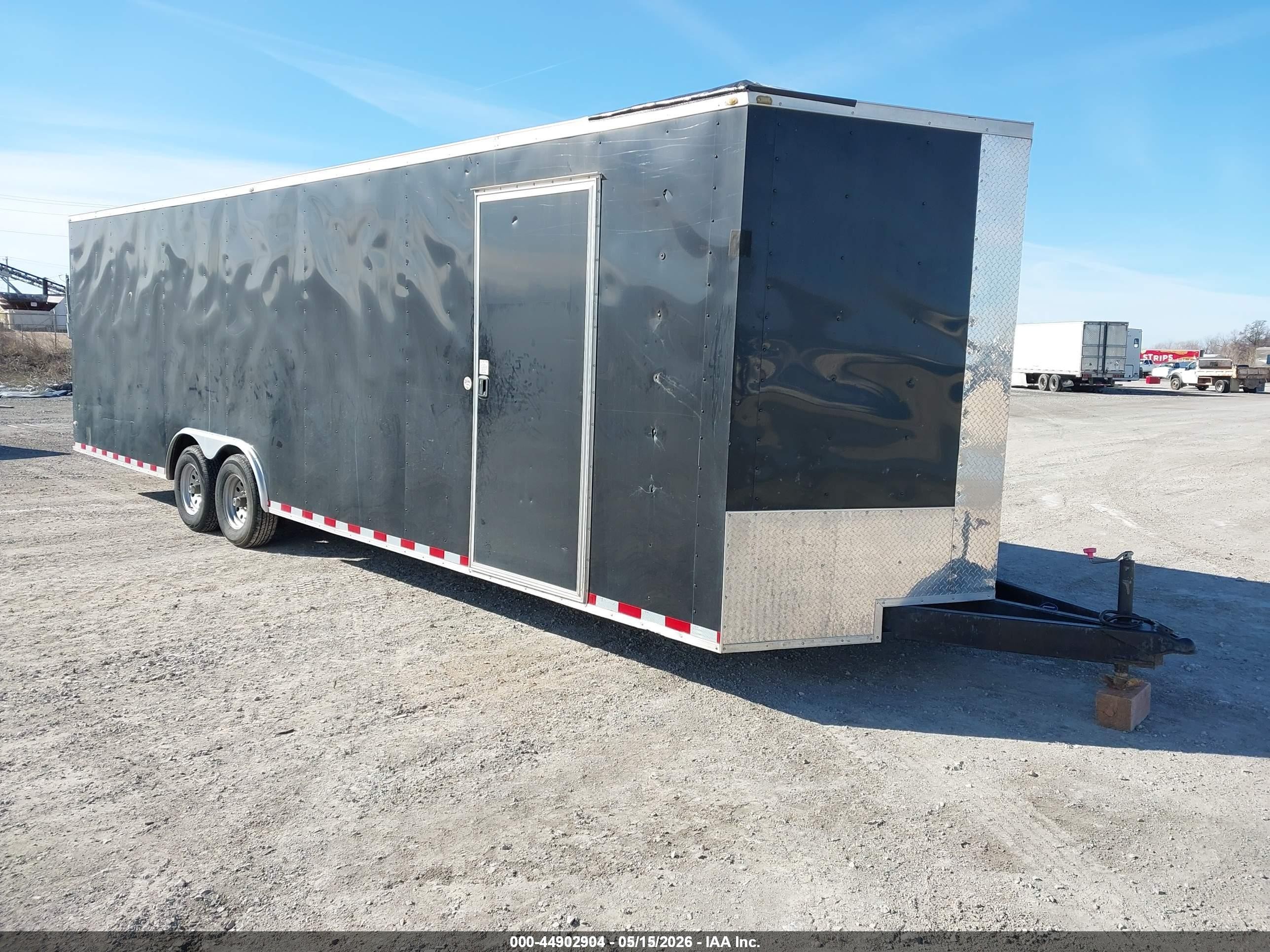 2018 Cargo Wow cargo 24 VIN 1W9BE2820JC598055 IAAI salvage auction — Side, Salvage (Missouri), sold $1,750 on 2026-08-04 (photo 1)