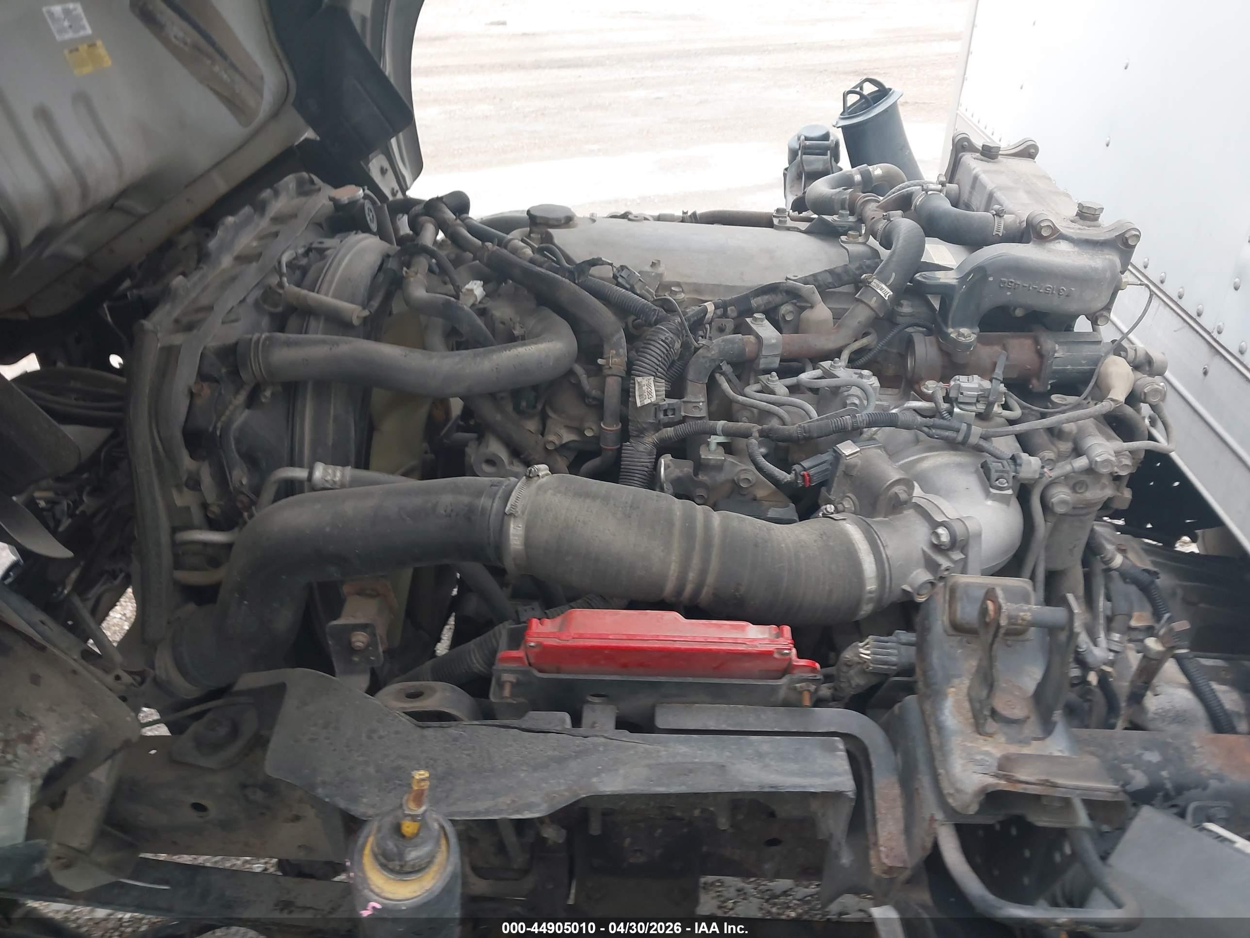 2015 Isuzu NPR VIN JALC4W164F7002260 IAAI salvage auction — Front End, Salvage (Texas), sold $1,050 on 2026-05-20 (photo 9)
