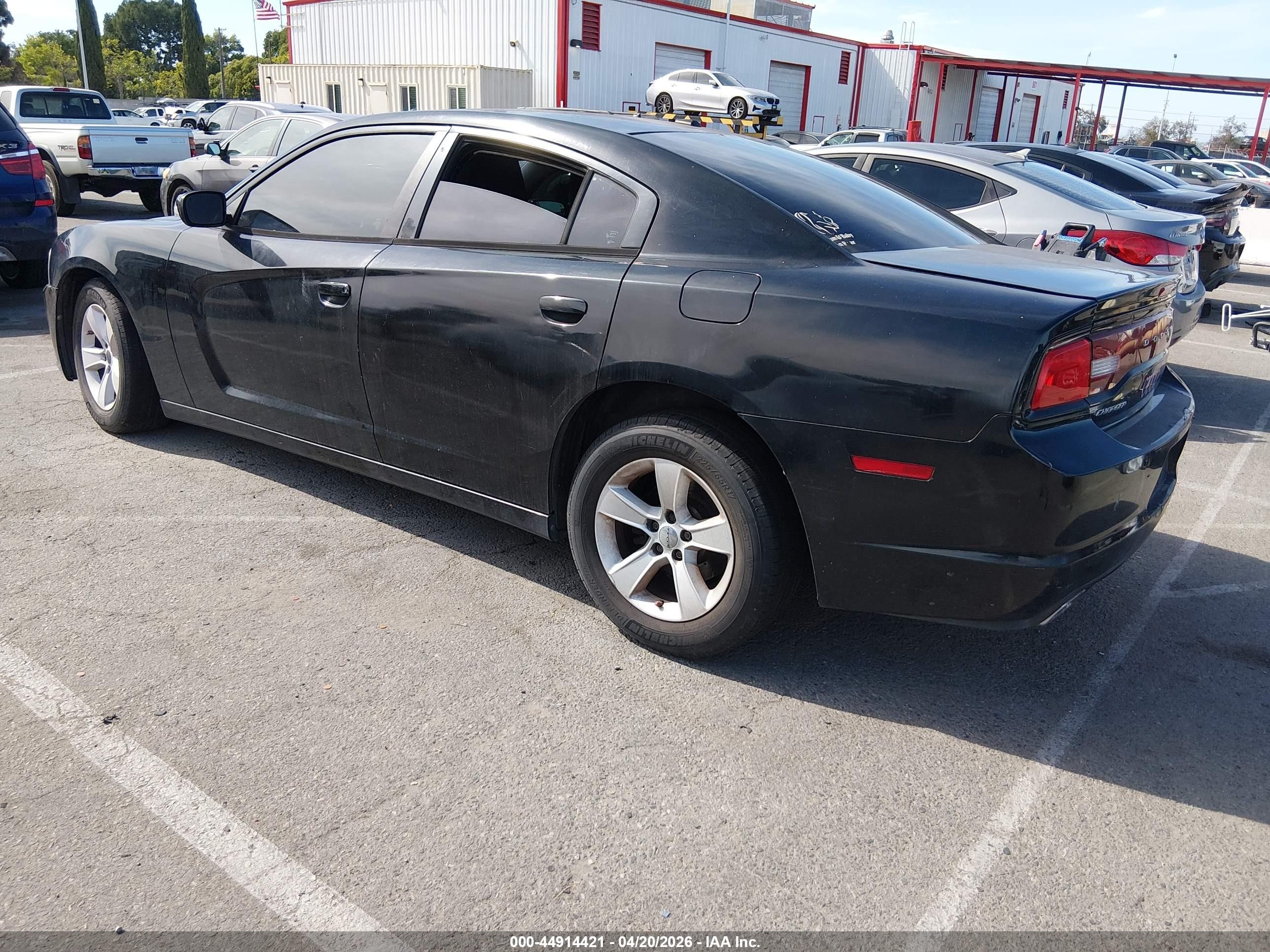 2013 Dodge Charger VIN 2C3CDXHG9DH605345 IAAI salvage auction — Normal Wear, Salvage (Texas), sold $450 on 2026-07-09 (photo 3)