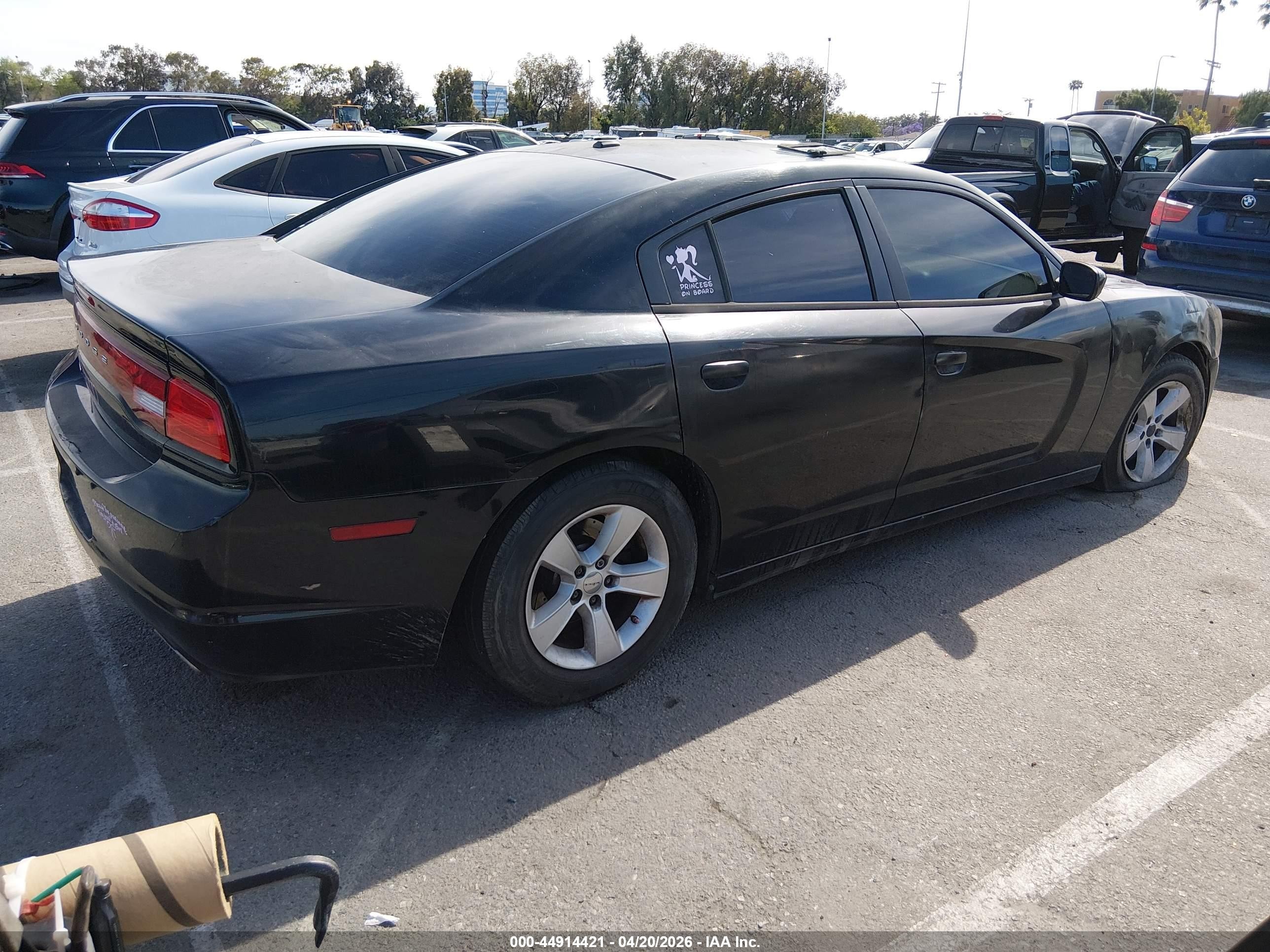 2013 Dodge Charger VIN 2C3CDXHG9DH605345 IAAI salvage auction — Normal Wear, Salvage (Texas), sold $450 on 2026-07-09 (photo 4)