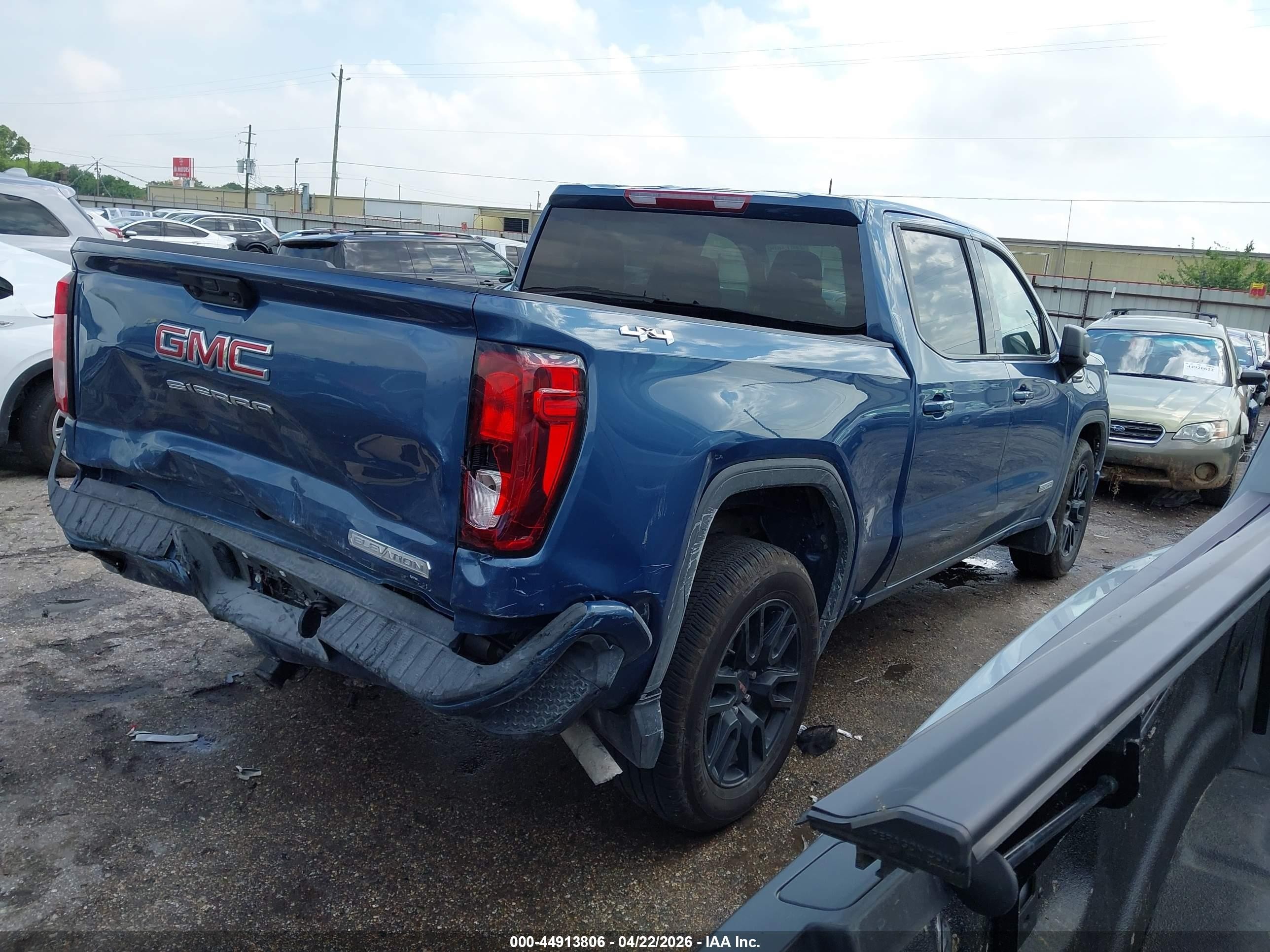 2026 Gmc SIERRA VIN 1GTUUCED9TZ247858 IAAI salvage auction — Rear End, Original (Texas), sold $26,400 on 2026-08-13 (photo 4)