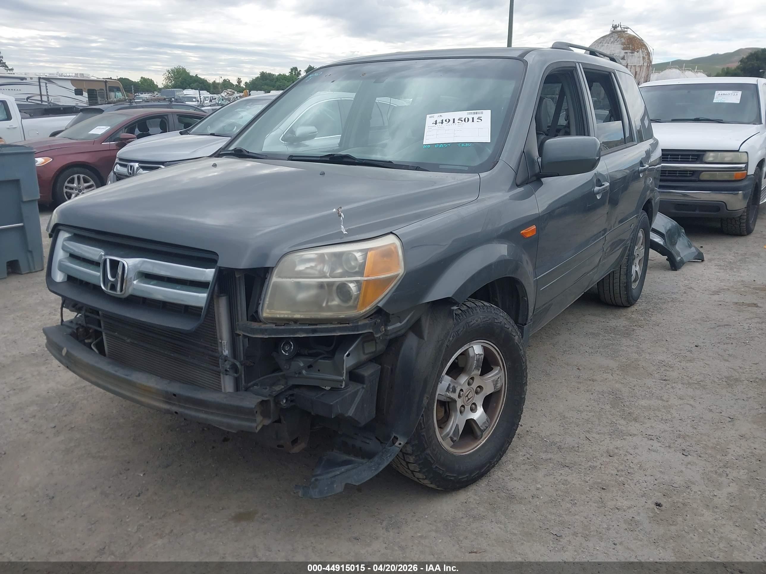2008 Honda Pilot VIN 5FNYF28508B003104 IAAI salvage auction — Normal Wear, App For Dup Clear (California), sold $400 on 2026-07-09 (photo 2)