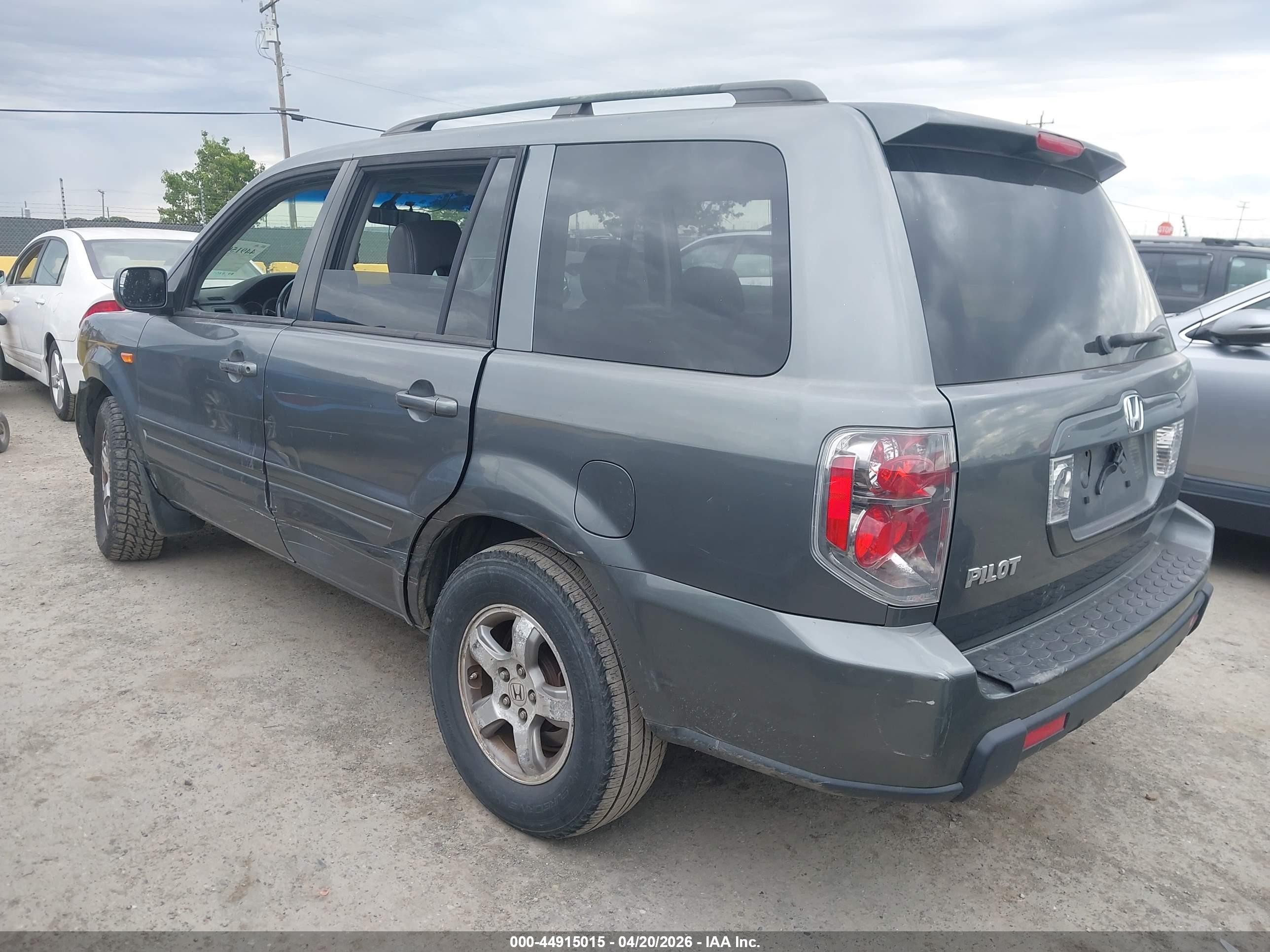 2008 Honda Pilot VIN 5FNYF28508B003104 IAAI salvage auction — Normal Wear, App For Dup Clear (California), sold $400 on 2026-07-09 (photo 3)
