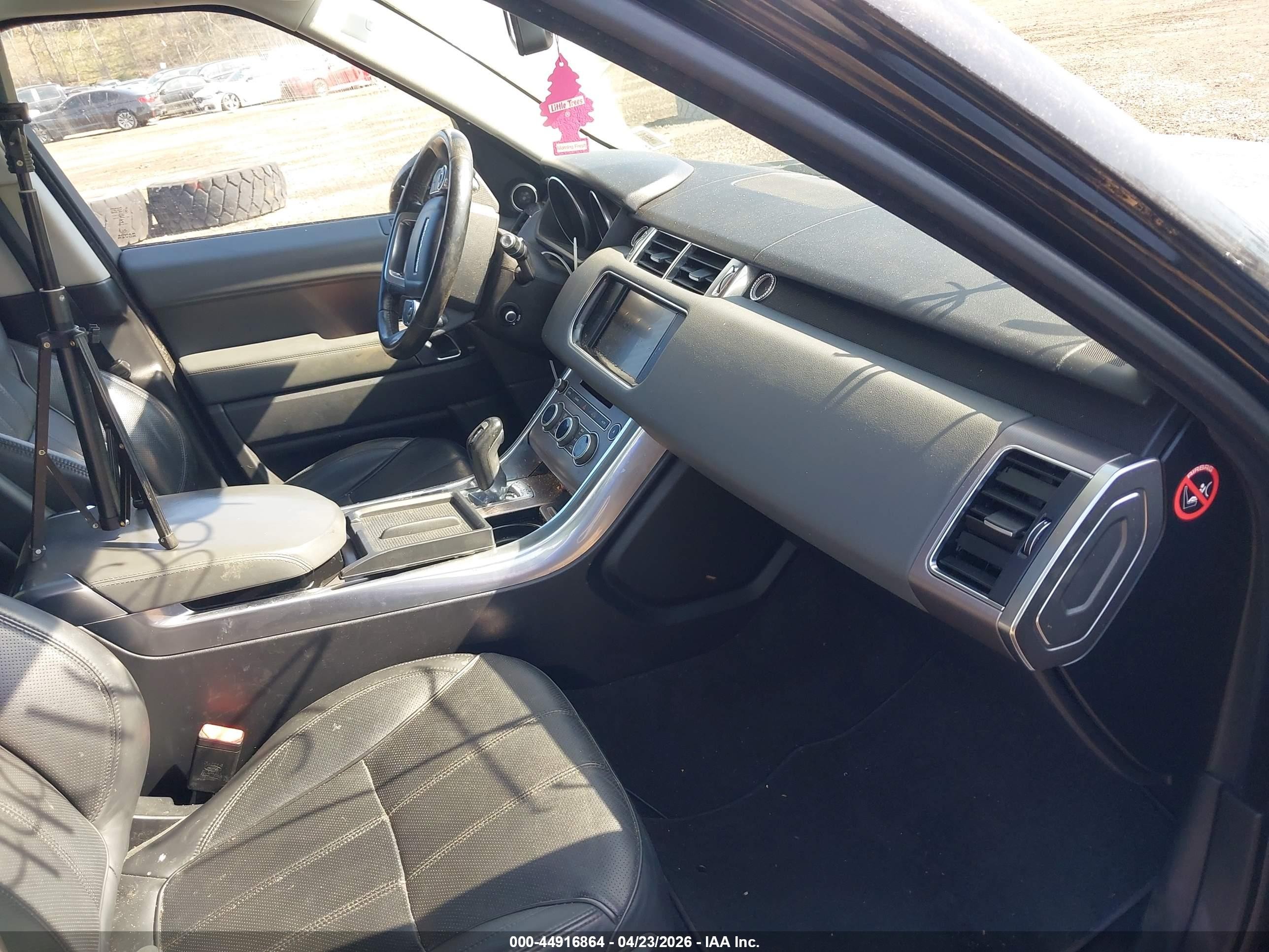 2014 Land Rover Range Rover Sport VIN SALWR2VF2EA302781 IAAI salvage auction — Normal Wear, Clear (New York), sold $2,275 on 2026-06-30 (photo 5)