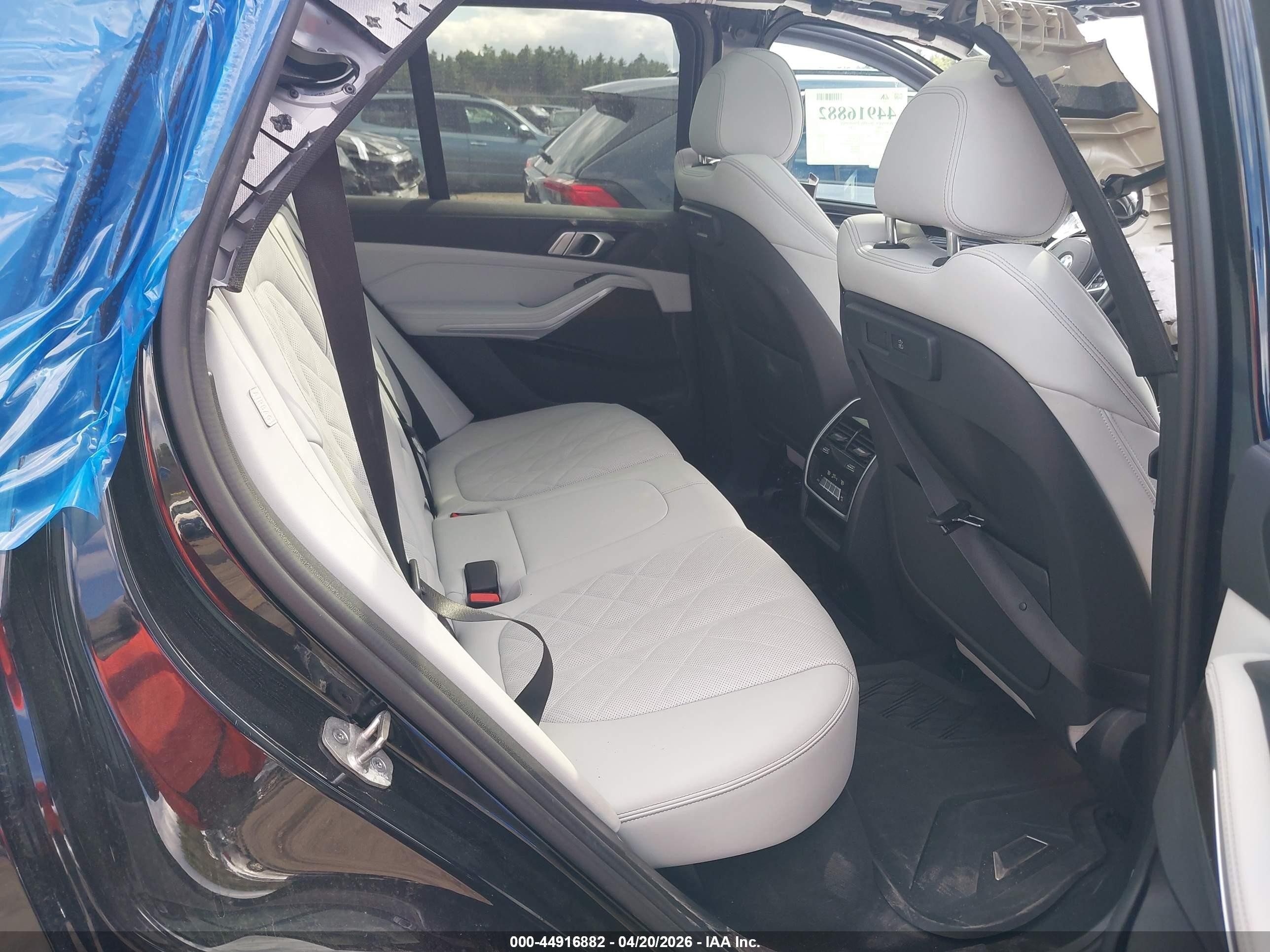 2023 BMW X5 VIN 5UXCR6C0XP9P30925 IAAI salvage auction — Front & Rear, Salvage (Massachusetts), sold $20,050 on 2026-08-21 (photo 8)