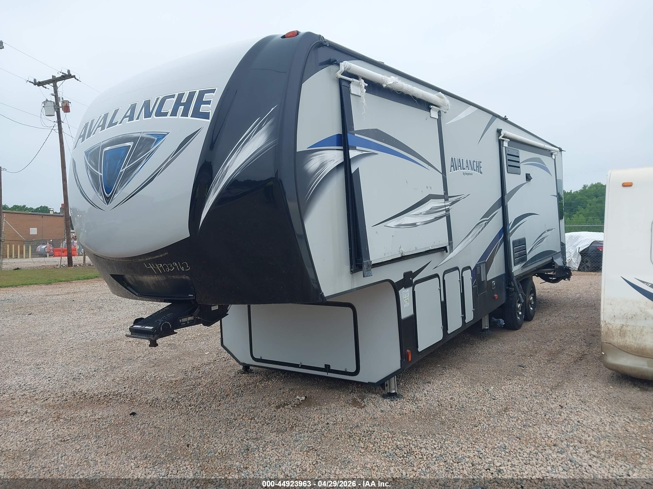 2019 Keys Camper VIN 4YDF32029KE760008 IAAI salvage auction — Burn Interior, Salvage (North Carolina), sold $2,375 on 2026-07-20 (photo 2)