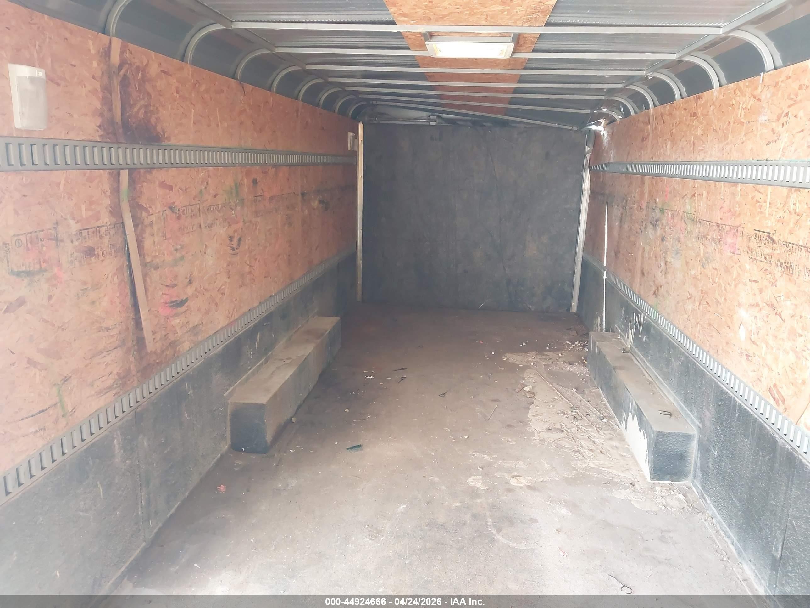 2015 Cargo Craft VIN 4D6EB2426FC042308 IAAI salvage auction — Front End, Original (Texas), sold $2,175 on 2026-10-14 (photo 8)