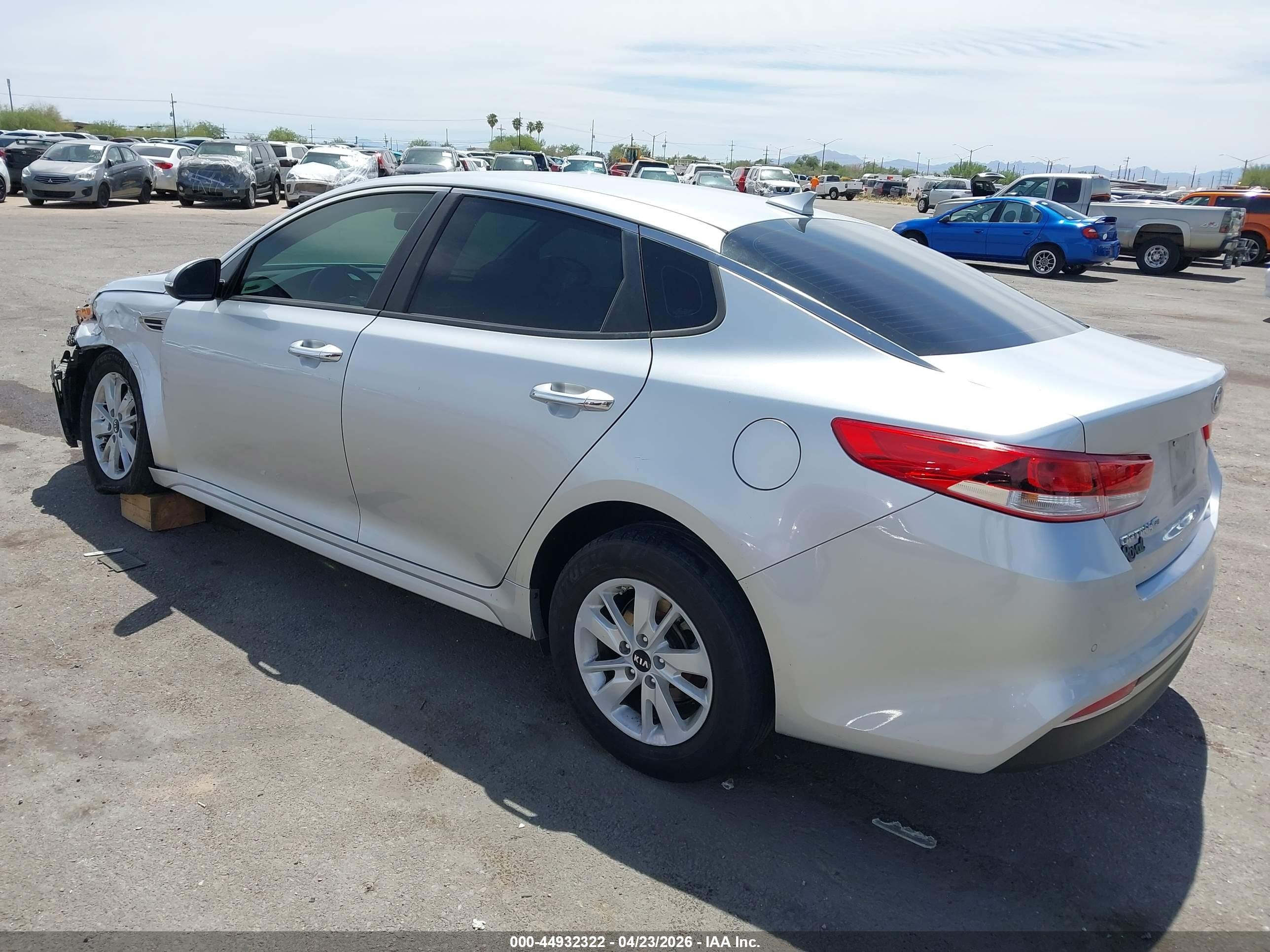 2016 Kia Optima VIN 5XXGT4L35GG078091 IAAI salvage auction — Unknown, Salvage (Arizona), sold $1,450 on 2026-07-09 (photo 3)