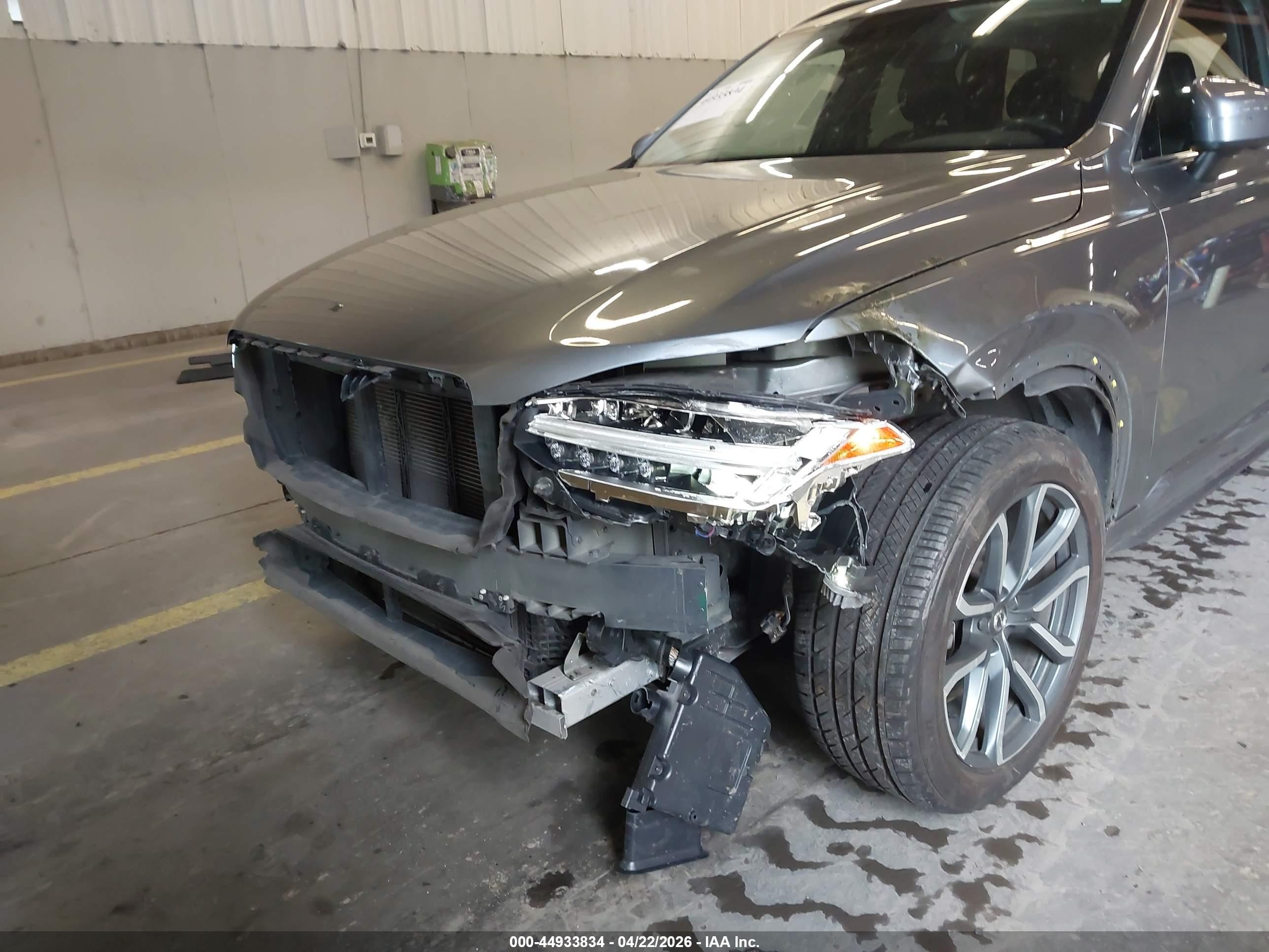 2017 Volvo XC90 VIN YV4A22PK8H1121315 IAAI salvage auction — Front End, Salvage (Oregon), sold $5,150 on 2026-07-09 (photo 6)