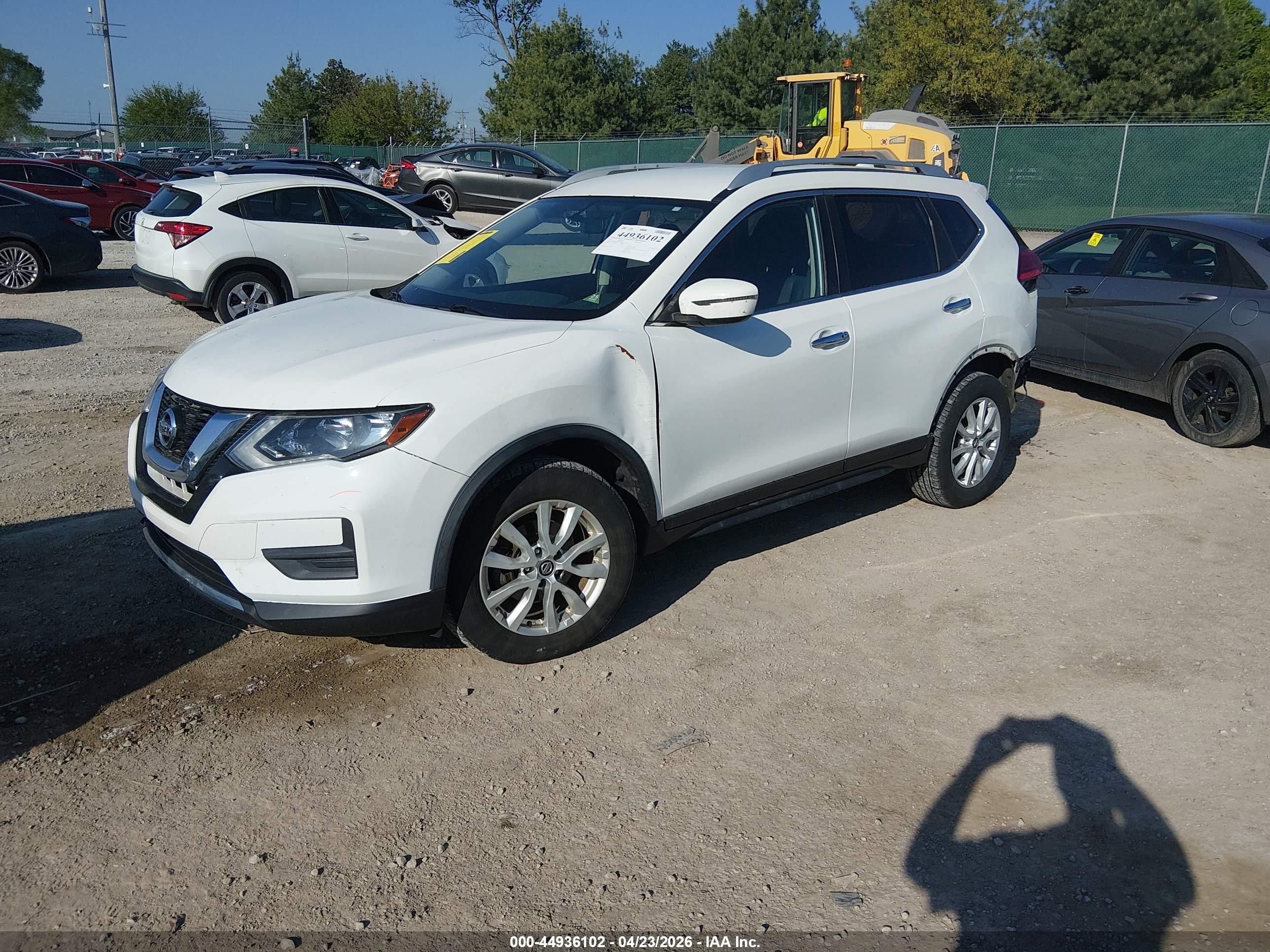 2017 Nissan Rogue VIN JN8AT2MV0HW022980 IAAI salvage auction — Rear End, Salvage (Kentucky), sold $2,200 on 2026-07-12 (photo 2)