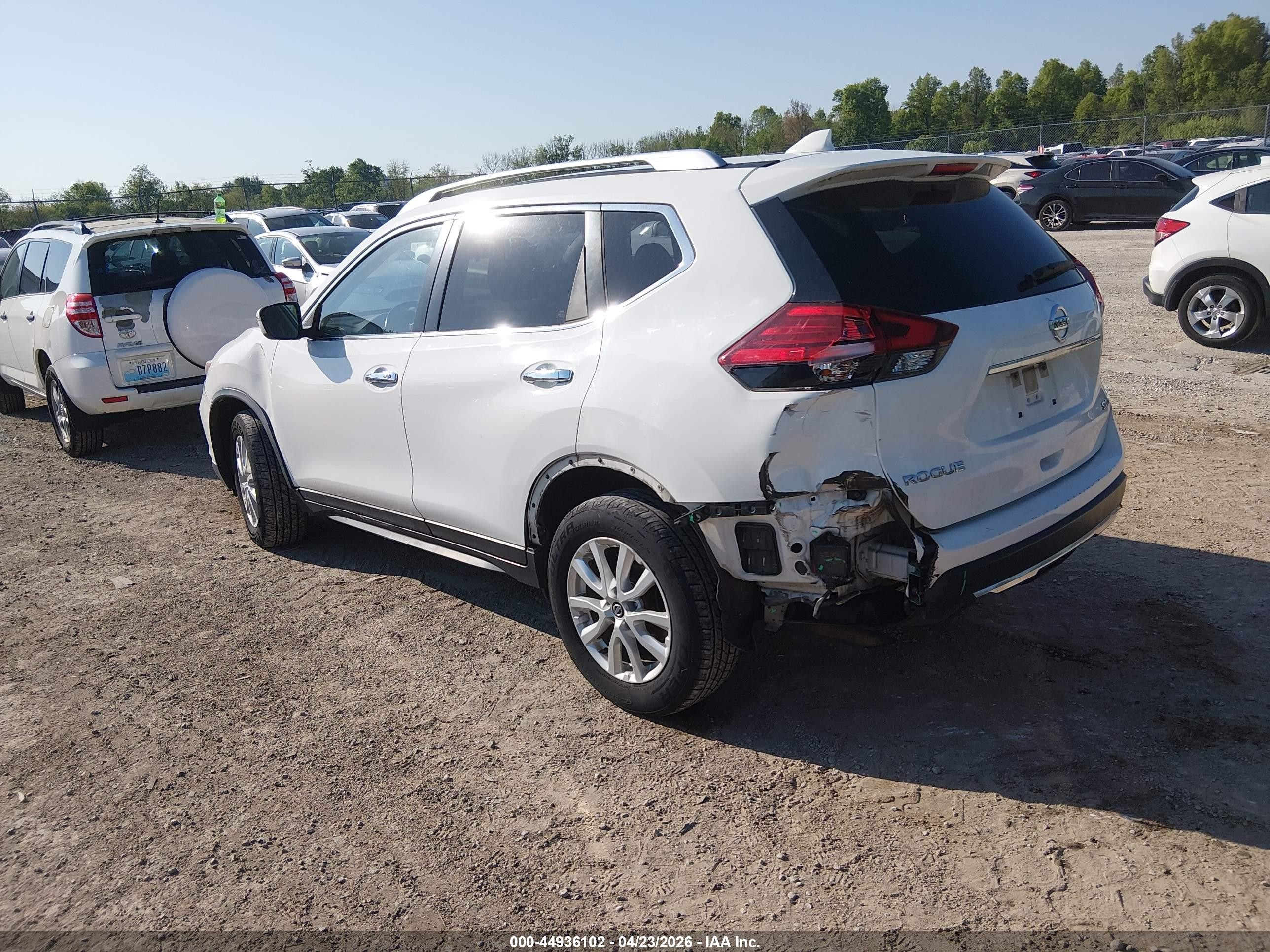 2017 Nissan Rogue VIN JN8AT2MV0HW022980 IAAI salvage auction — Rear End, Salvage (Kentucky), sold $2,200 on 2026-07-12 (photo 3)