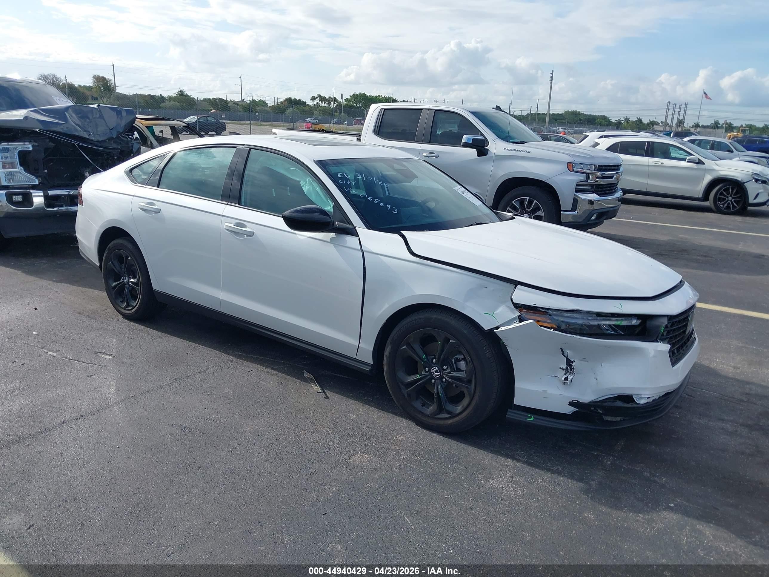 2025 Honda Accord VIN 1HGCY1F44SA068693 — IAAI salvage auction photo