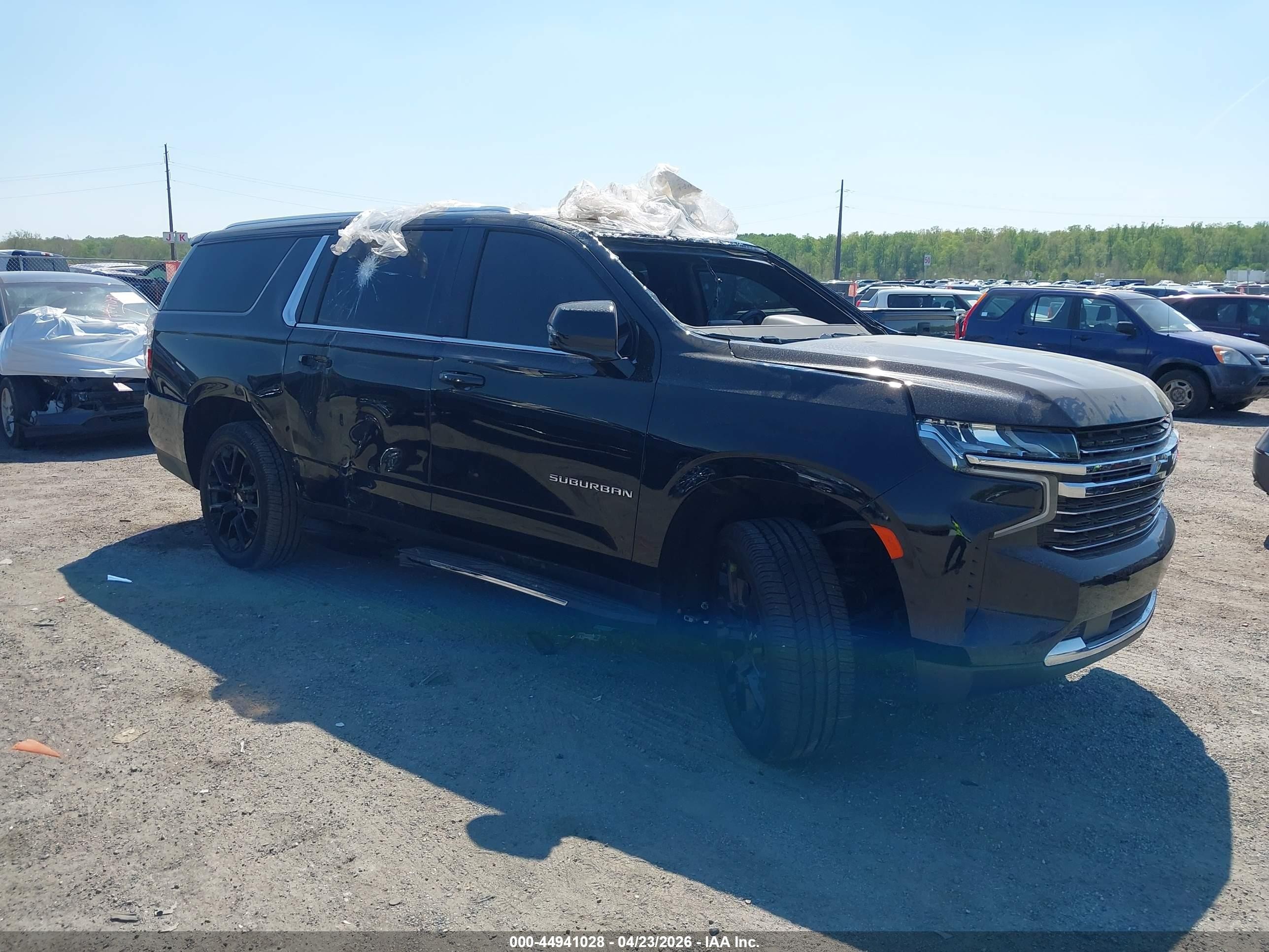 2022 Chevrolet Suburban VIN 1GNSKCKDXNR312924 — IAAI salvage auction photo