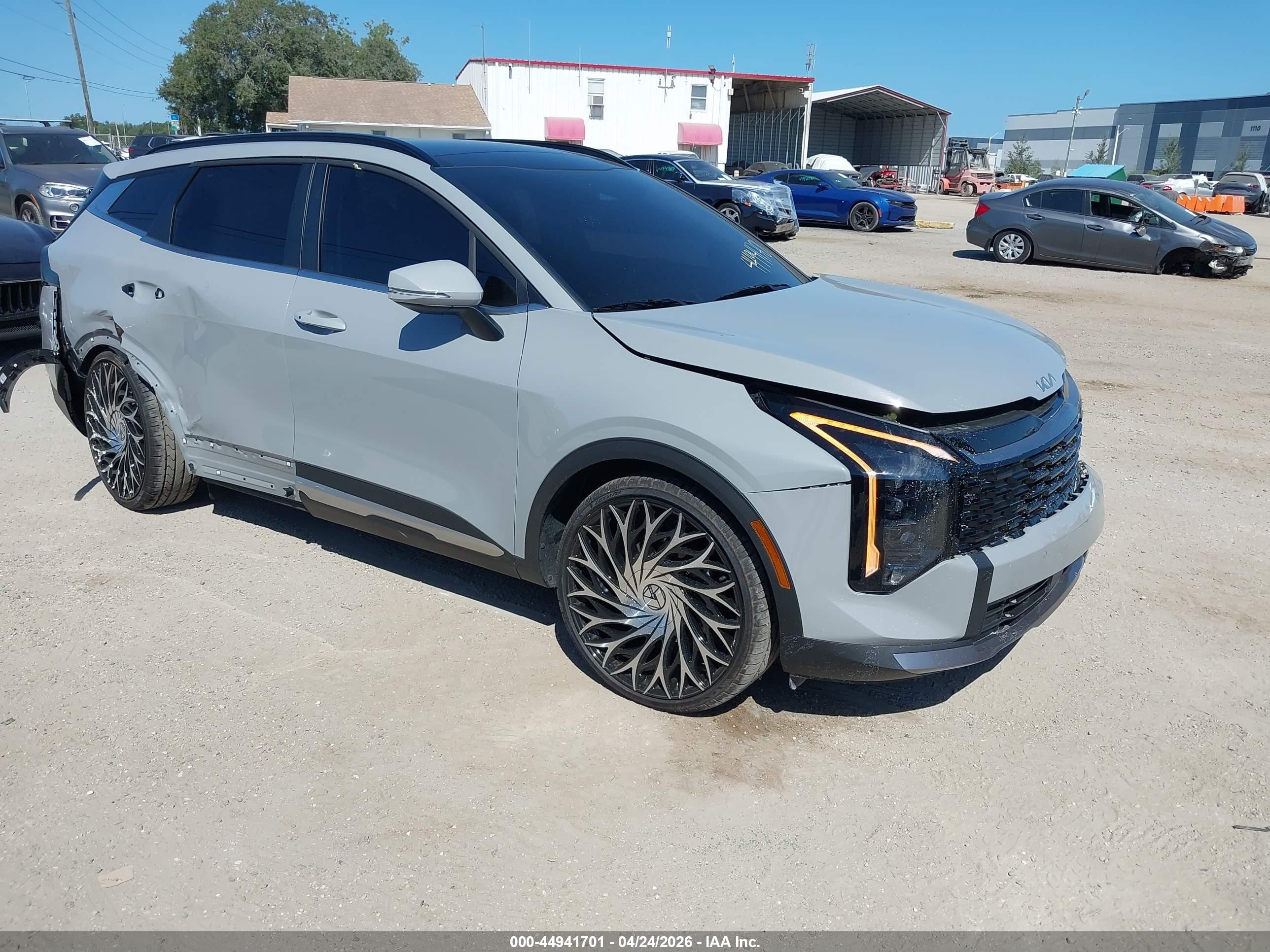 2026 Kia Sportage VIN 5XYK33DF0TG406617 — IAAI salvage auction photo