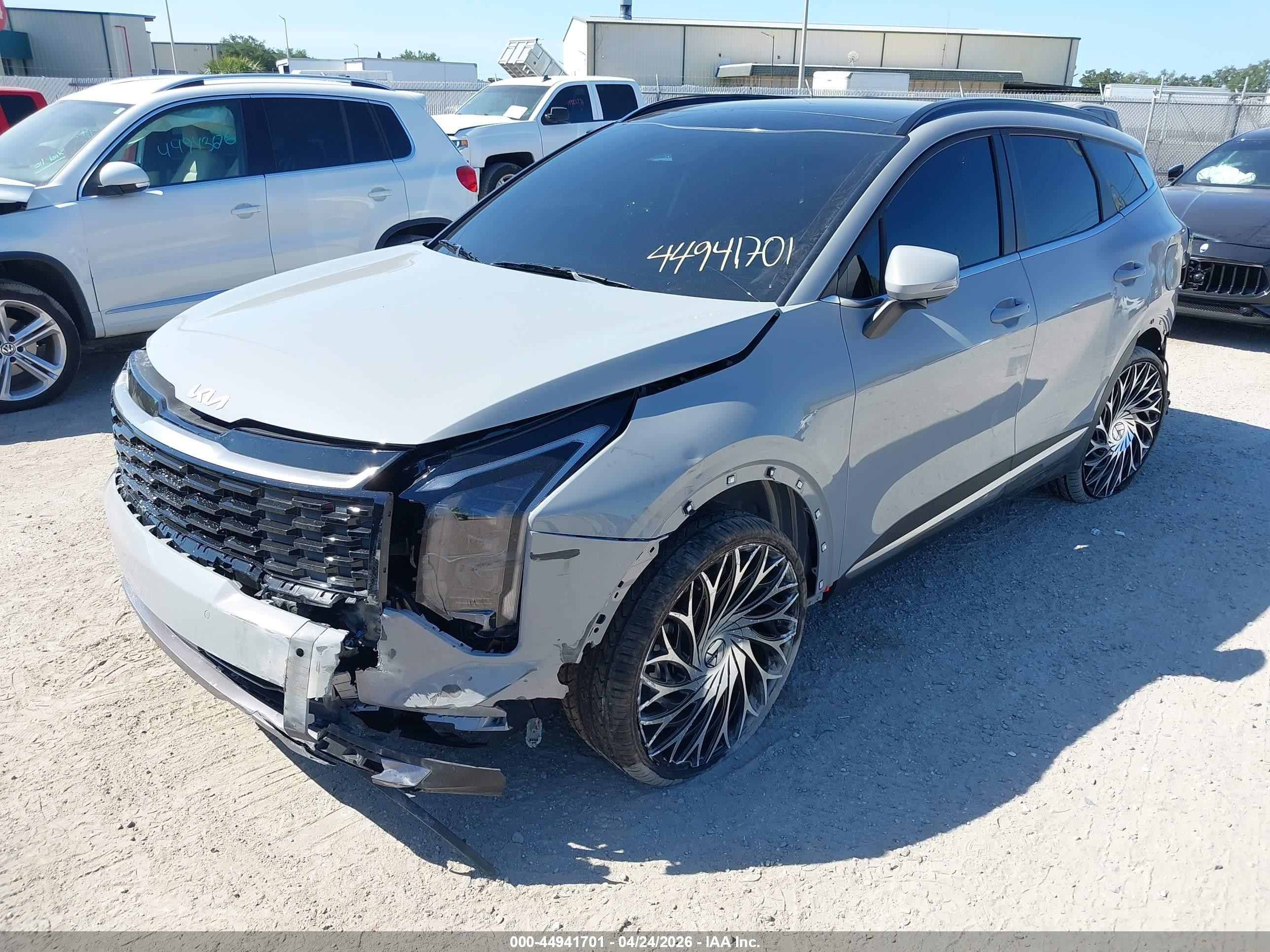 2026 Kia Sportage VIN 5XYK33DF0TG406617 IAAI salvage auction — Unknown, Rebuildable (Florida), sold $10,300 on 2026-07-06 (photo 6)