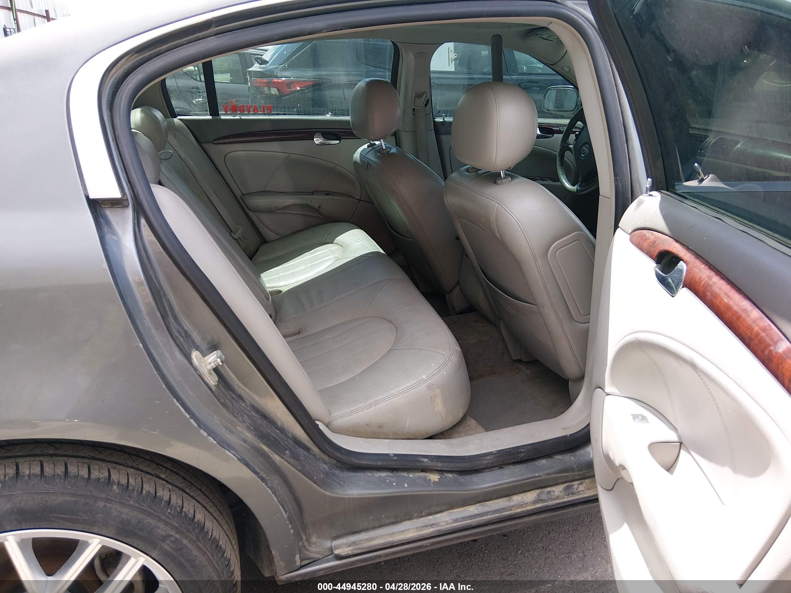 2007 Buick Lucerne VIN 1G4HE57Y17U170136 IAAI salvage auction — Rear End, Salvage (Utah), sold $275 on 2026-07-09 (photo 8)
