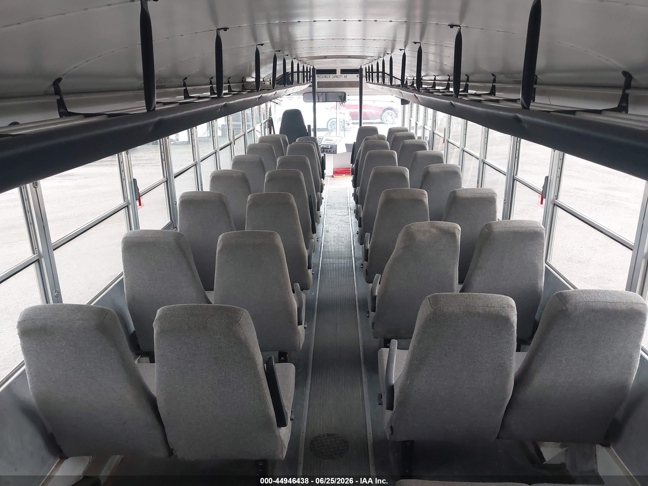 2015 Blue Bird School Bus / Transit Bus VIN 1BABNBPA3FF311037 IAAI salvage auction — Normal Wear, SF97 (North Dakota), sold $13,650 on 2026-07-09 (photo 5)