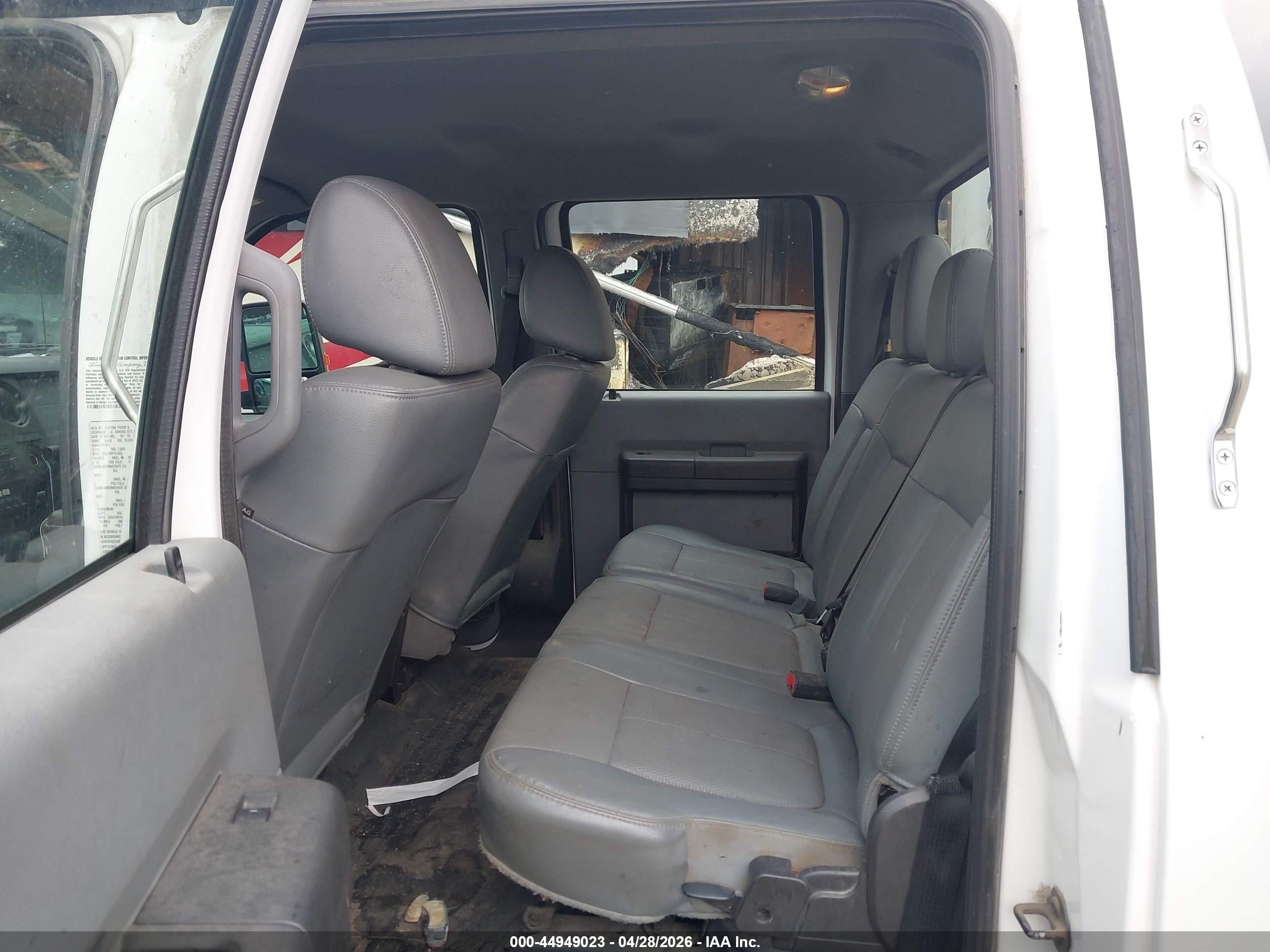 2016 Ford F-550 chassis VIN 1FD0W5HT4GEC44575 IAAI salvage auction — Normal Wear, Clear (Indiana), sold $2,850 on 2026-07-01 (photo 7)