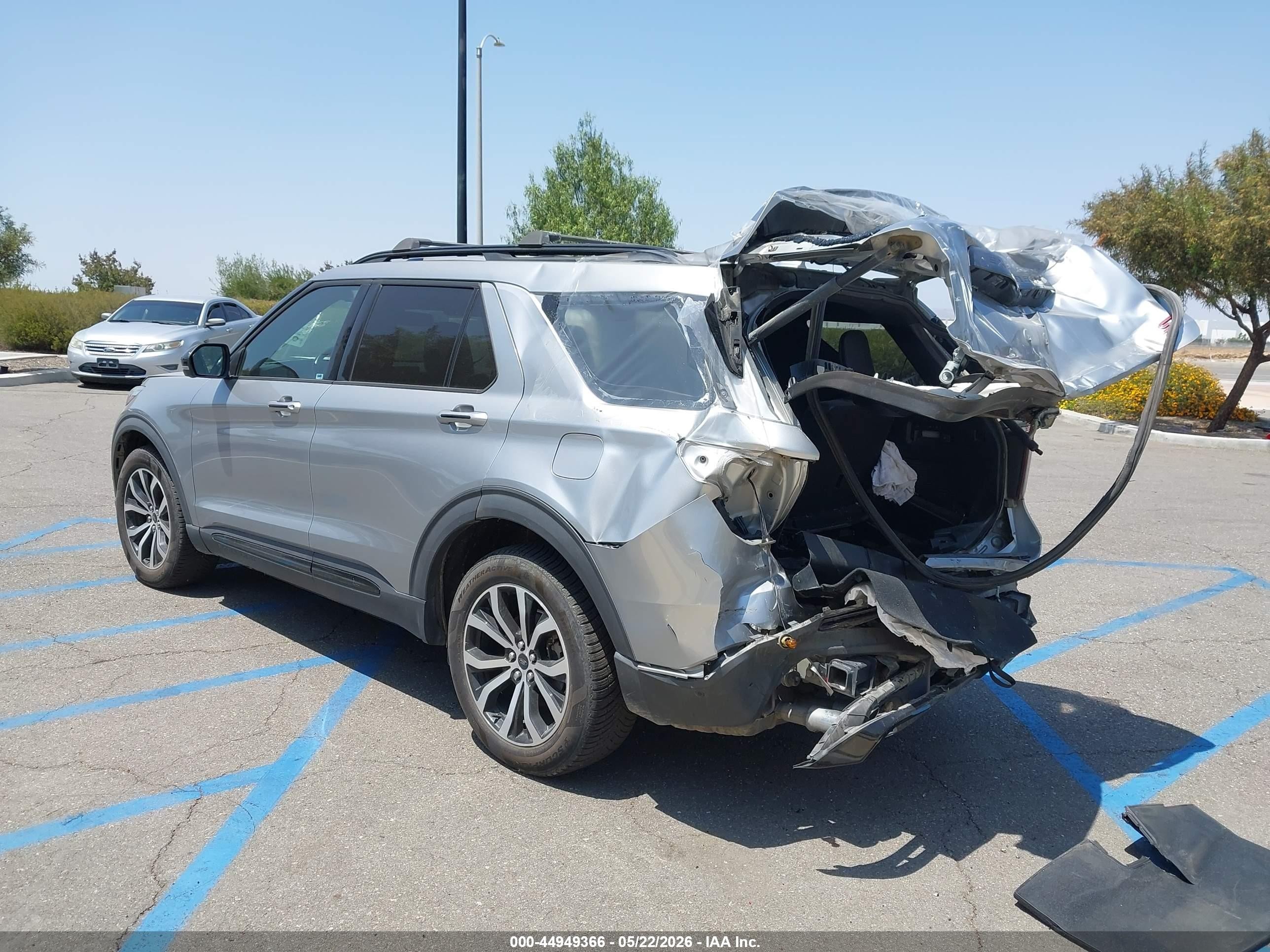 2020 Ford Explorer VIN 1FM5K8GC4LGB21927 IAAI salvage auction — Rear End, Salvage Certificate (California), sold $8,450 on 2026-07-10 (photo 3)
