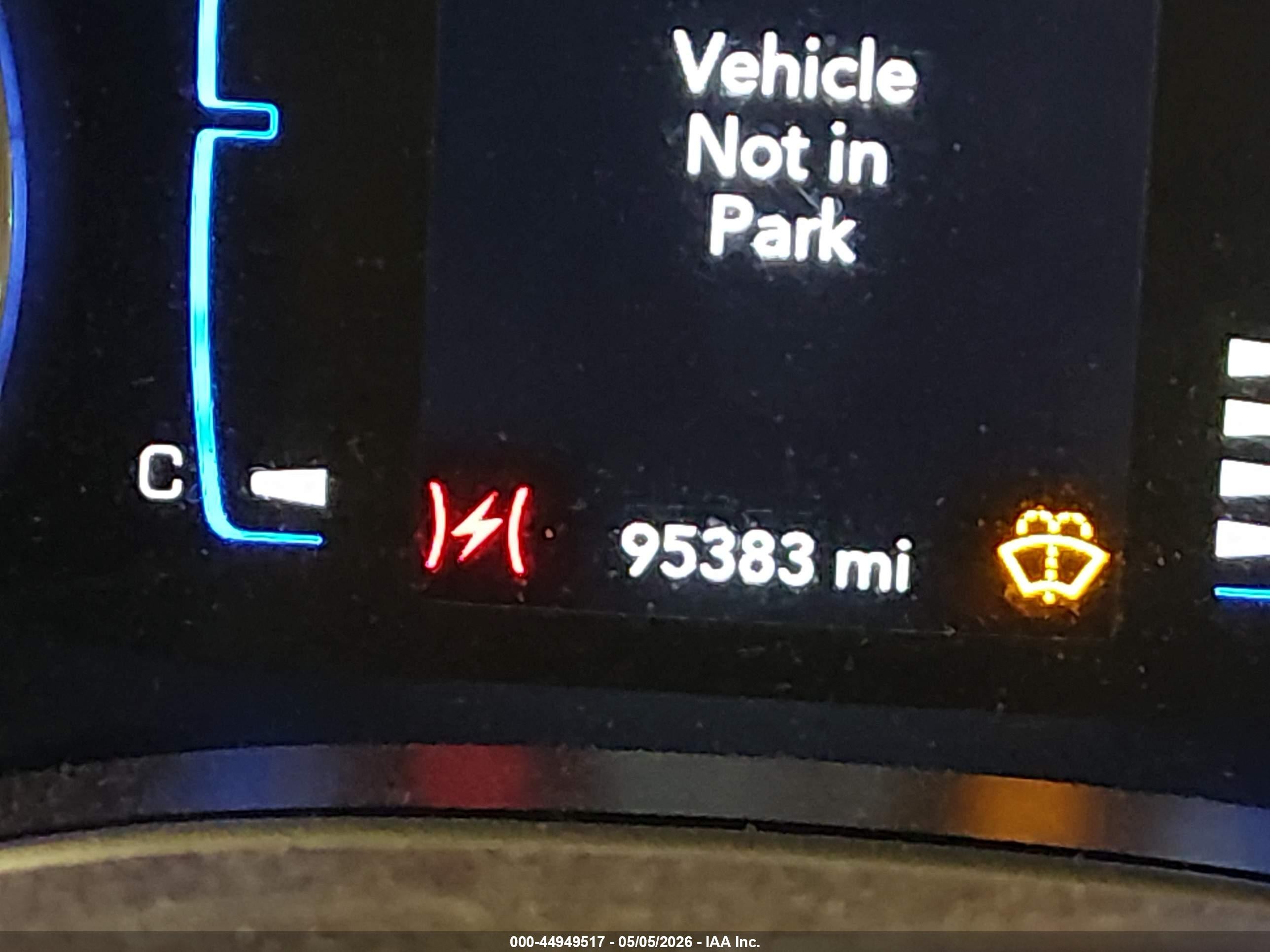 2017 Chrysler Pacifica VIN 2C4RC1BG4HR530150 IAAI salvage auction — Front End, Salvage (Kentucky), sold $1,425 on 2026-09-08 (photo 7)