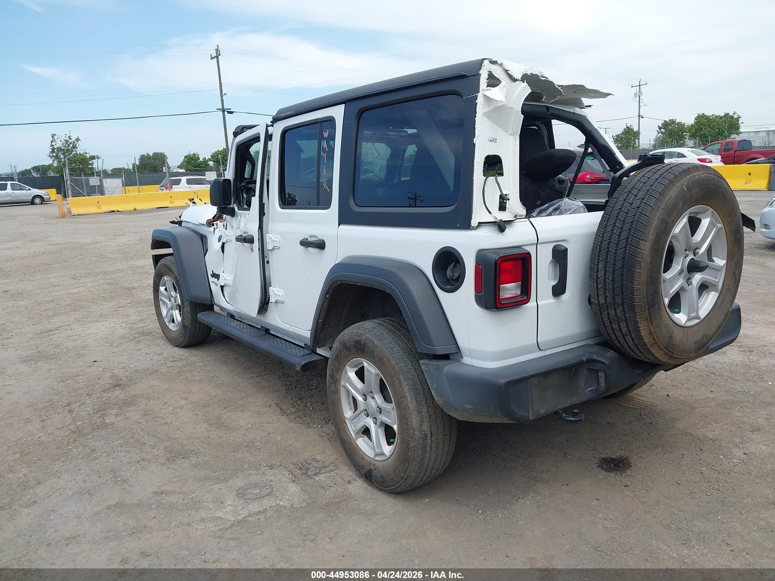2022 Jeep Wrangler Unlimited VIN 1C4HJXDGXNW240774 IAAI salvage auction — Front & Rear, Salvage (California), sold $5,675 on 2026-07-09 (photo 3)