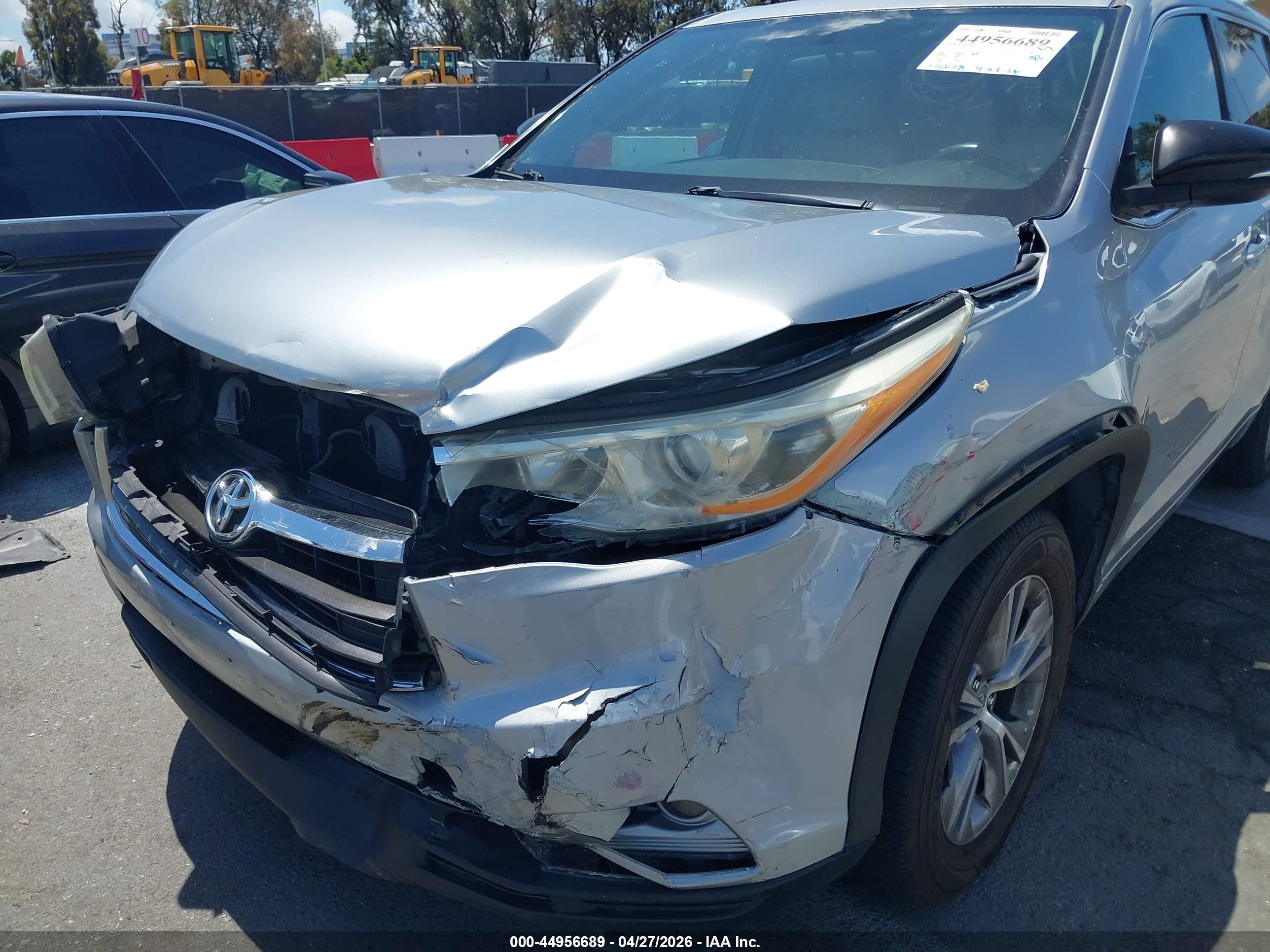2014 Toyota Highlander VIN 5TDZKRFH6ES032975 IAAI salvage auction — Front End, Salvage (California), sold $4,300 on 2026-07-09 (photo 6)