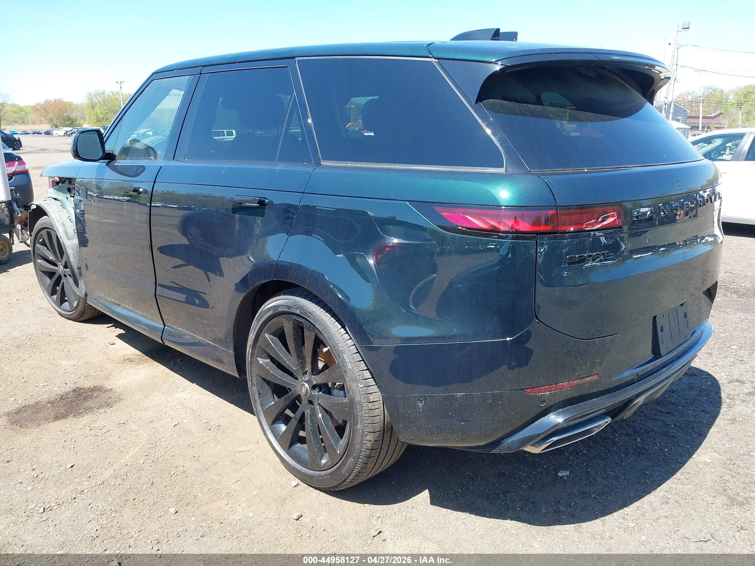 2025 Land Rover Range Rover Sport VIN SAL1L9FU7SA603155 IAAI salvage auction — Front End, Salvage (Idaho), sold $45,750 on 2026-07-10 (photo 3)