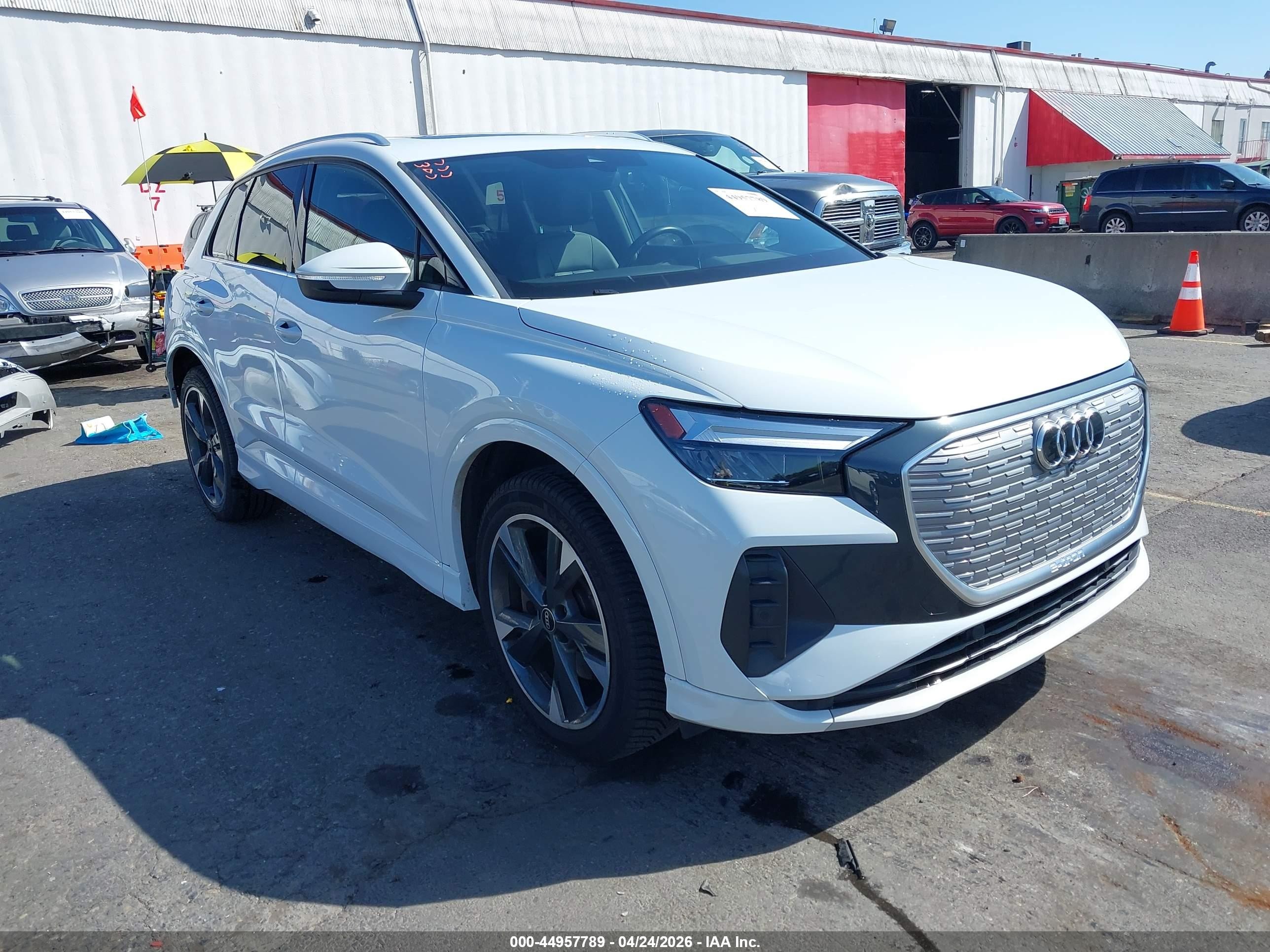 2022 Audi Q4 e-tron VIN WA1H2BFZ8NP016115 — IAAI salvage auction photo