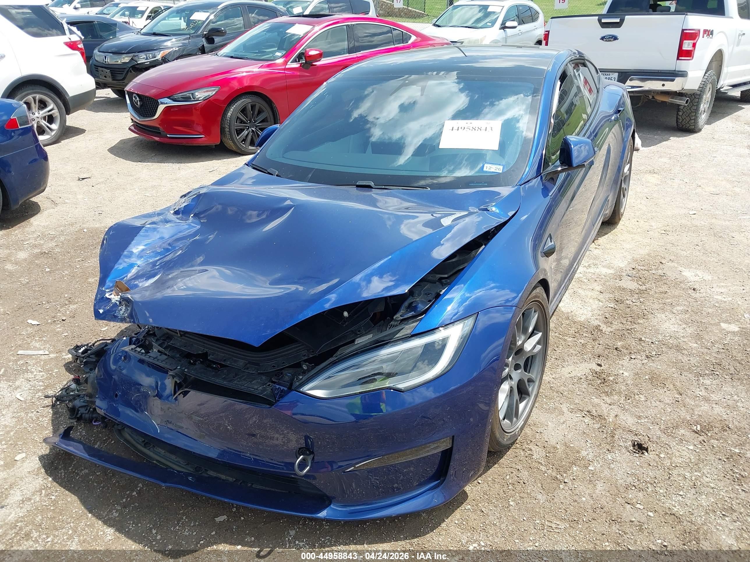 2022 Tesla Model S VIN 5YJSA1E52NF493978 IAAI salvage auction — Front & Rear, Salvage (Texas), sold $8,700 on 2026-06-30 (photo 6)