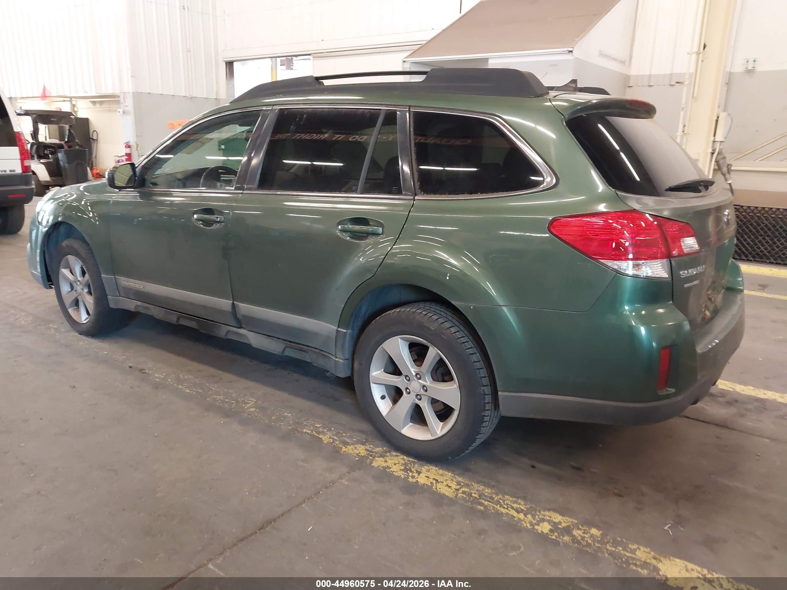 2014 Subaru Outback VIN 4S4BRBDC0E3226104 IAAI salvage auction — Front & Rear, Salvage (Oregon), sold $1,150 on 2026-07-09 (photo 3)