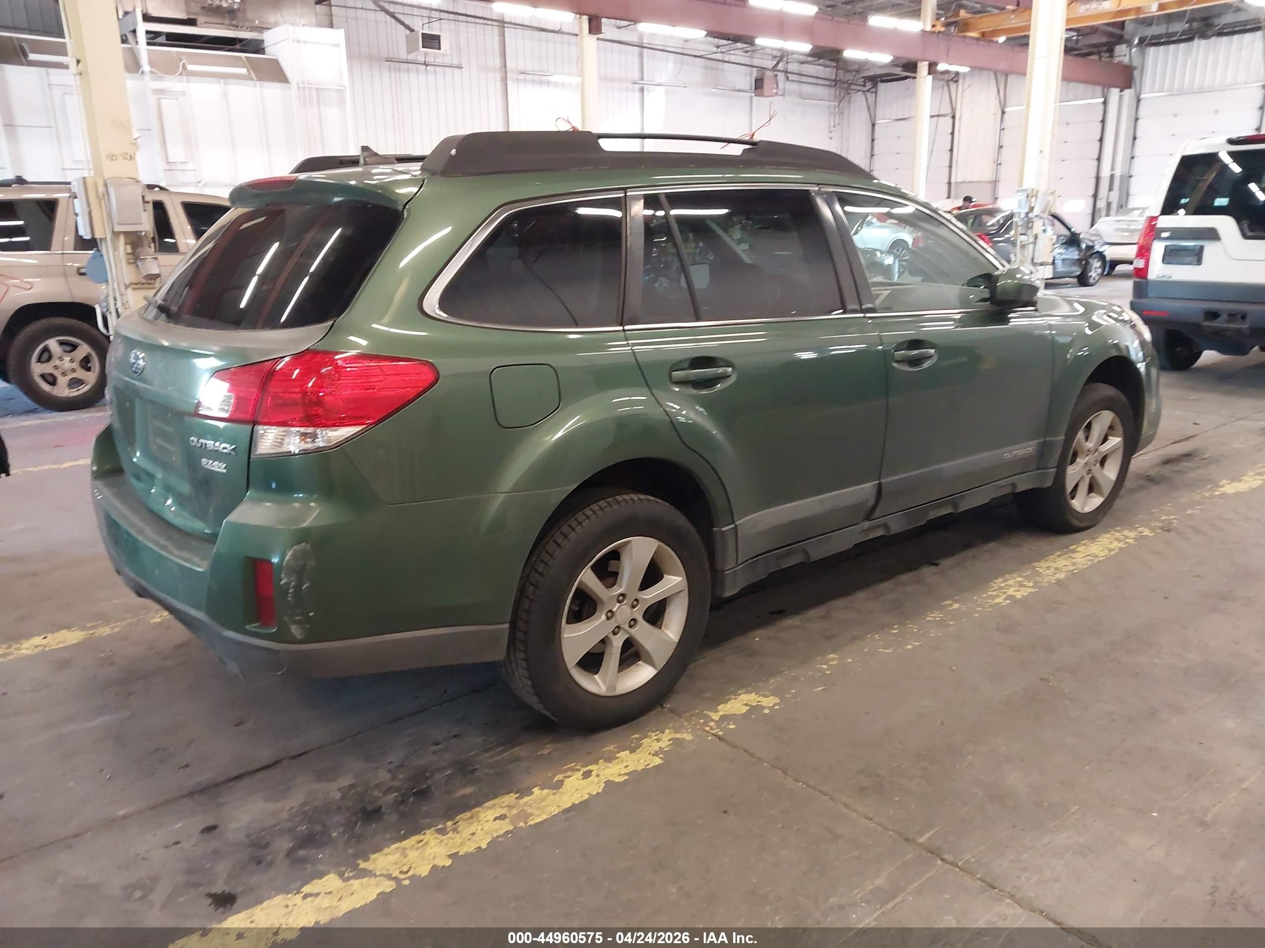 2014 Subaru Outback VIN 4S4BRBDC0E3226104 IAAI salvage auction — Front & Rear, Salvage (Oregon), sold $1,150 on 2026-07-09 (photo 4)