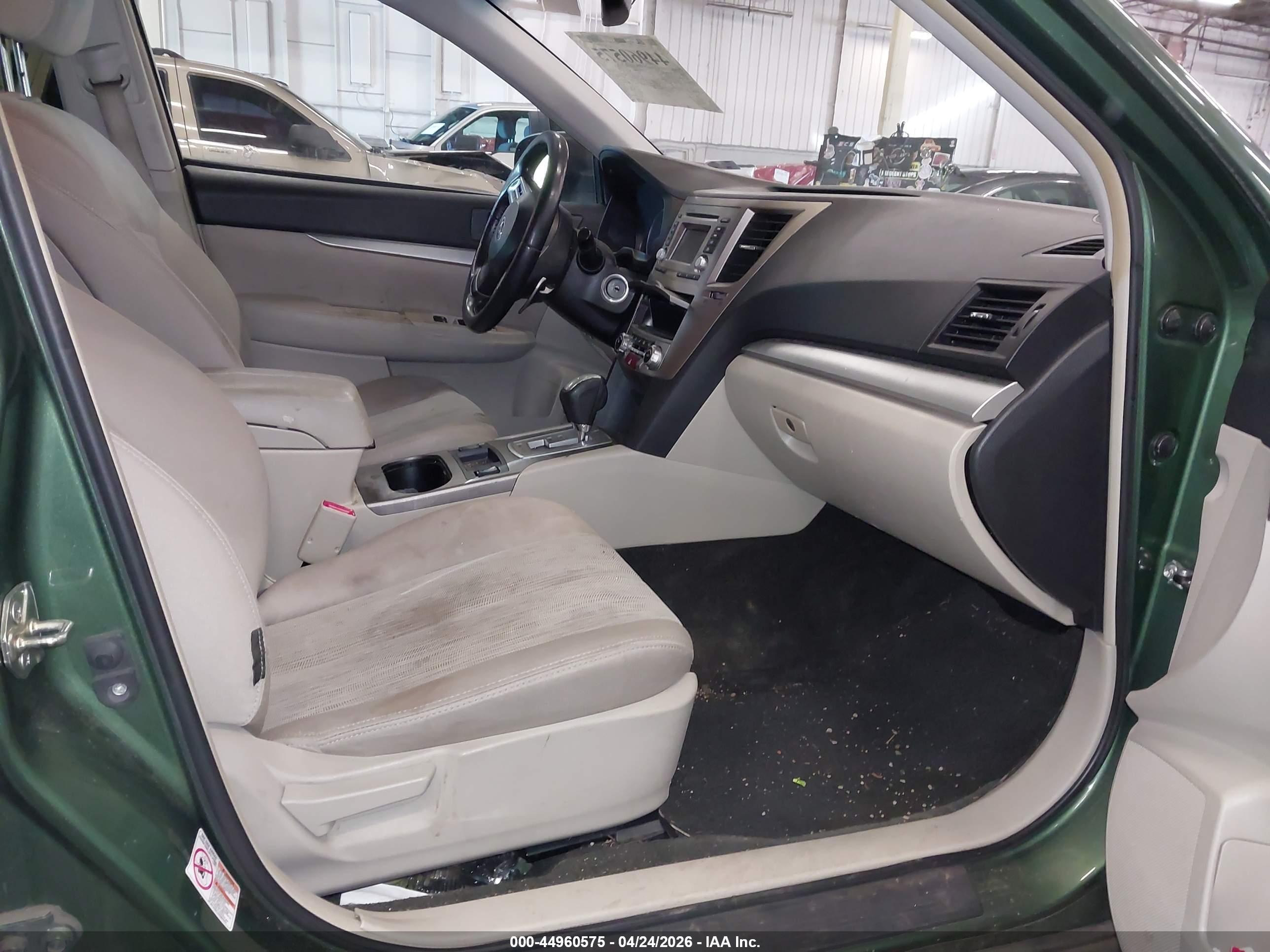 2014 Subaru Outback VIN 4S4BRBDC0E3226104 IAAI salvage auction — Front & Rear, Salvage (Oregon), sold $1,150 on 2026-07-09 (photo 5)