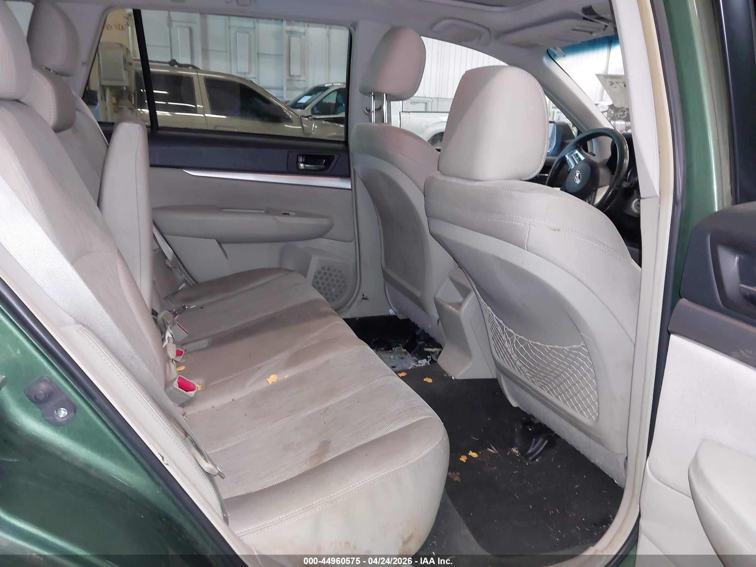 2014 Subaru Outback VIN 4S4BRBDC0E3226104 IAAI salvage auction — Front & Rear, Salvage (Oregon), sold $1,150 on 2026-07-09 (photo 8)