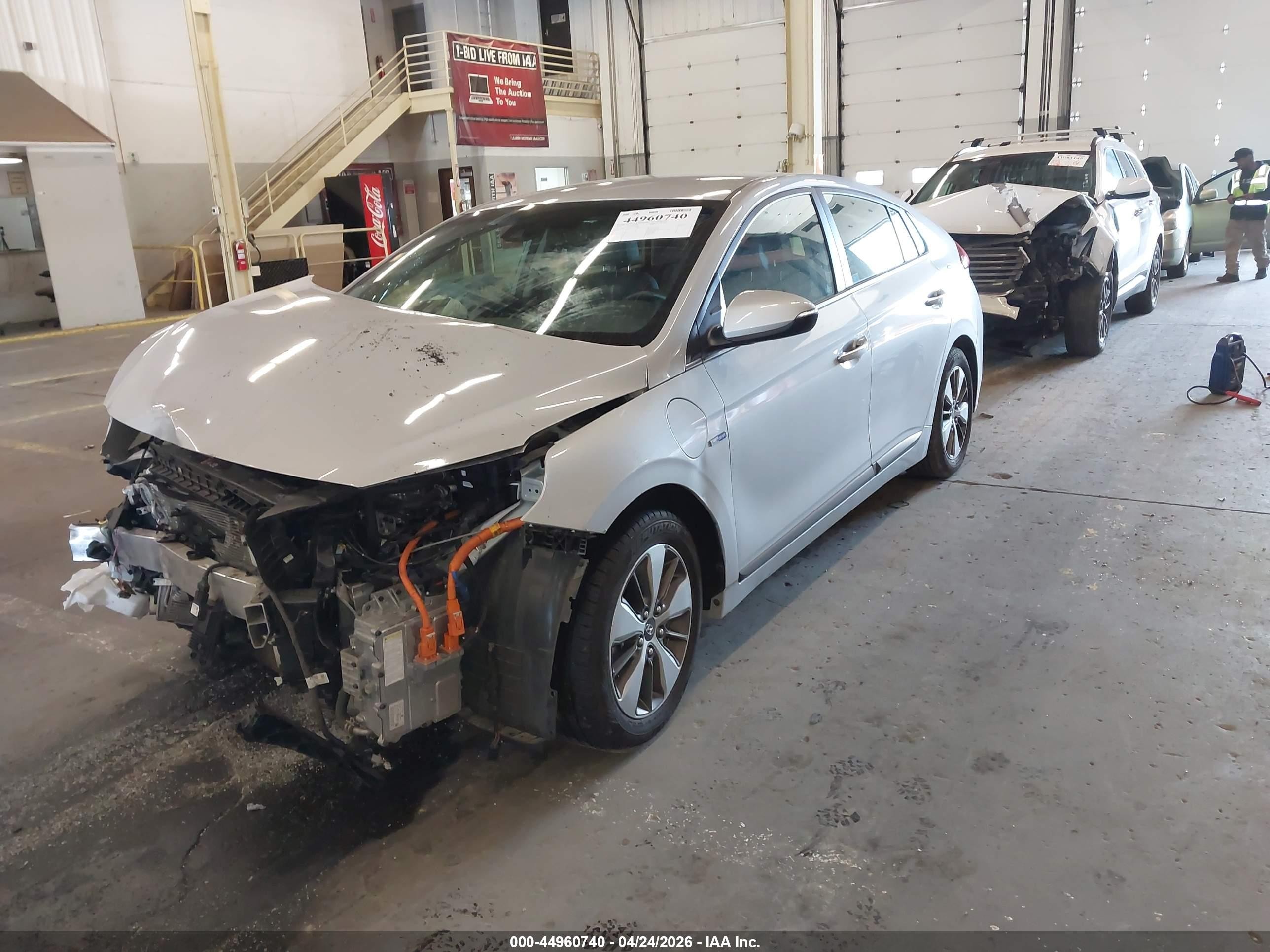 2019 Hyundai Ioniq Hybrid VIN KMHC75LD2KU159808 IAAI salvage auction — Front End, Salvage (Oregon), sold $1,050 on 2026-07-09 (photo 2)