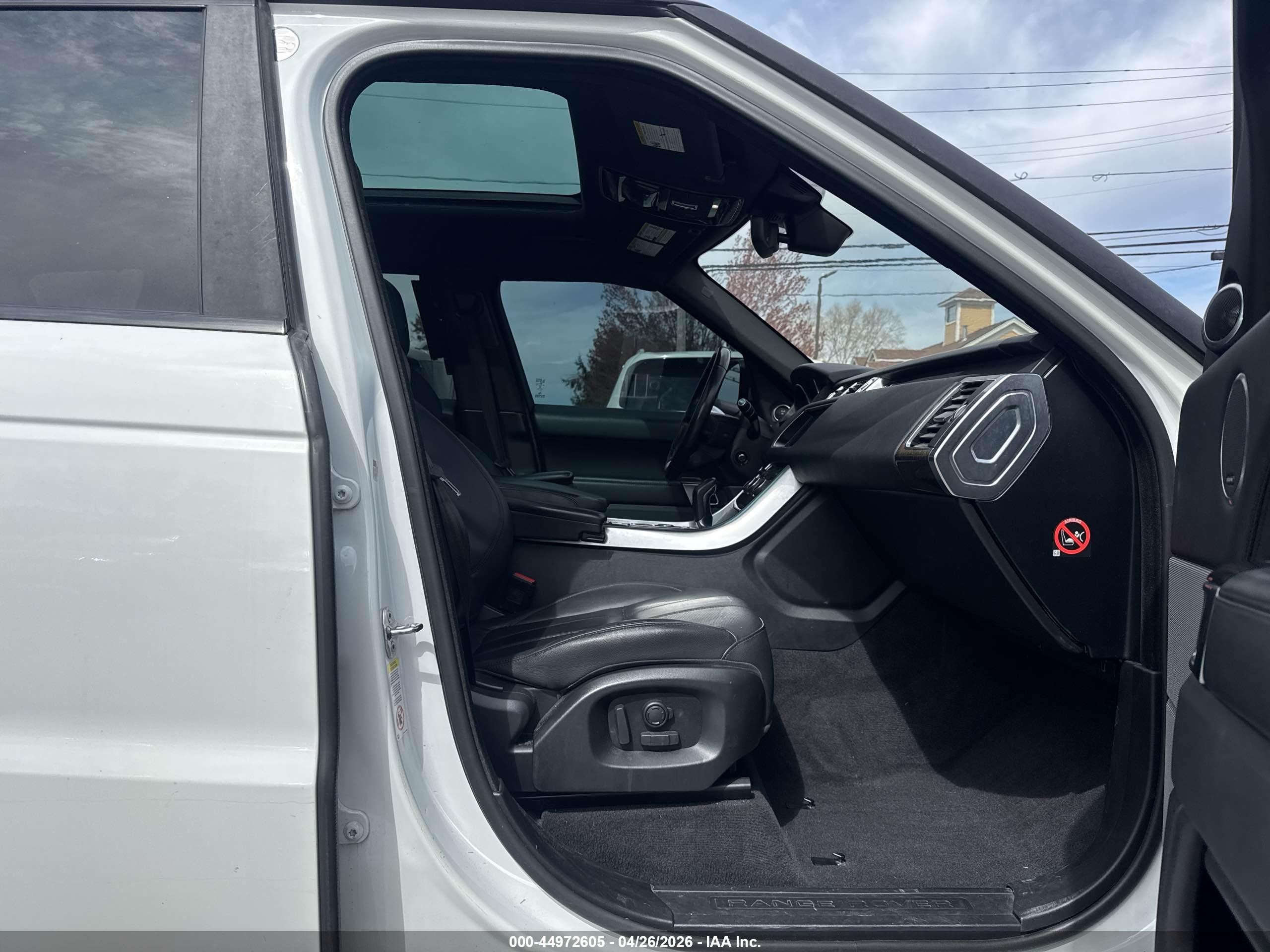 2017 Land Rover Range Rover Sport VIN SALWG2FK4HA690120 IAAI salvage auction — Unknown, Clear (Florida), sold $10,500 on 2026-05-29 (photo 5)
