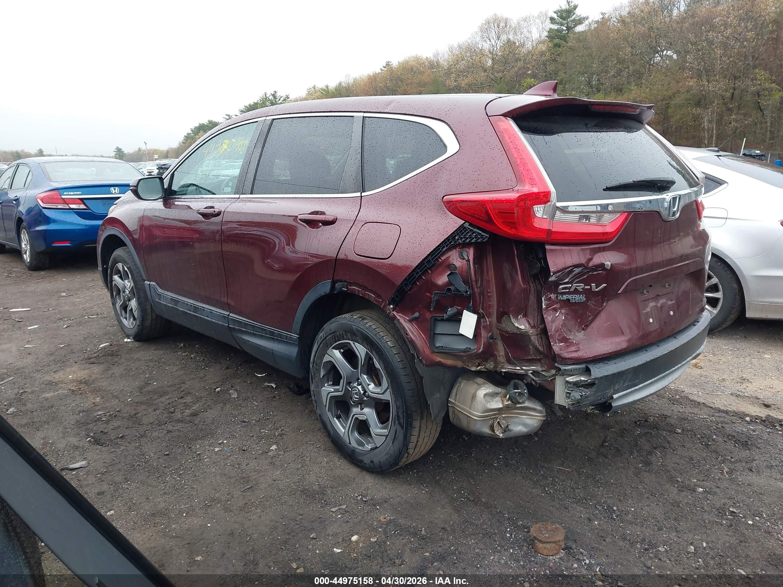 2019 Honda CR-V VIN 2HKRW2H51KH623392 IAAI salvage auction — Rear End, Salvage (Massachusetts), sold $5,500 on 2026-07-10 (photo 3)