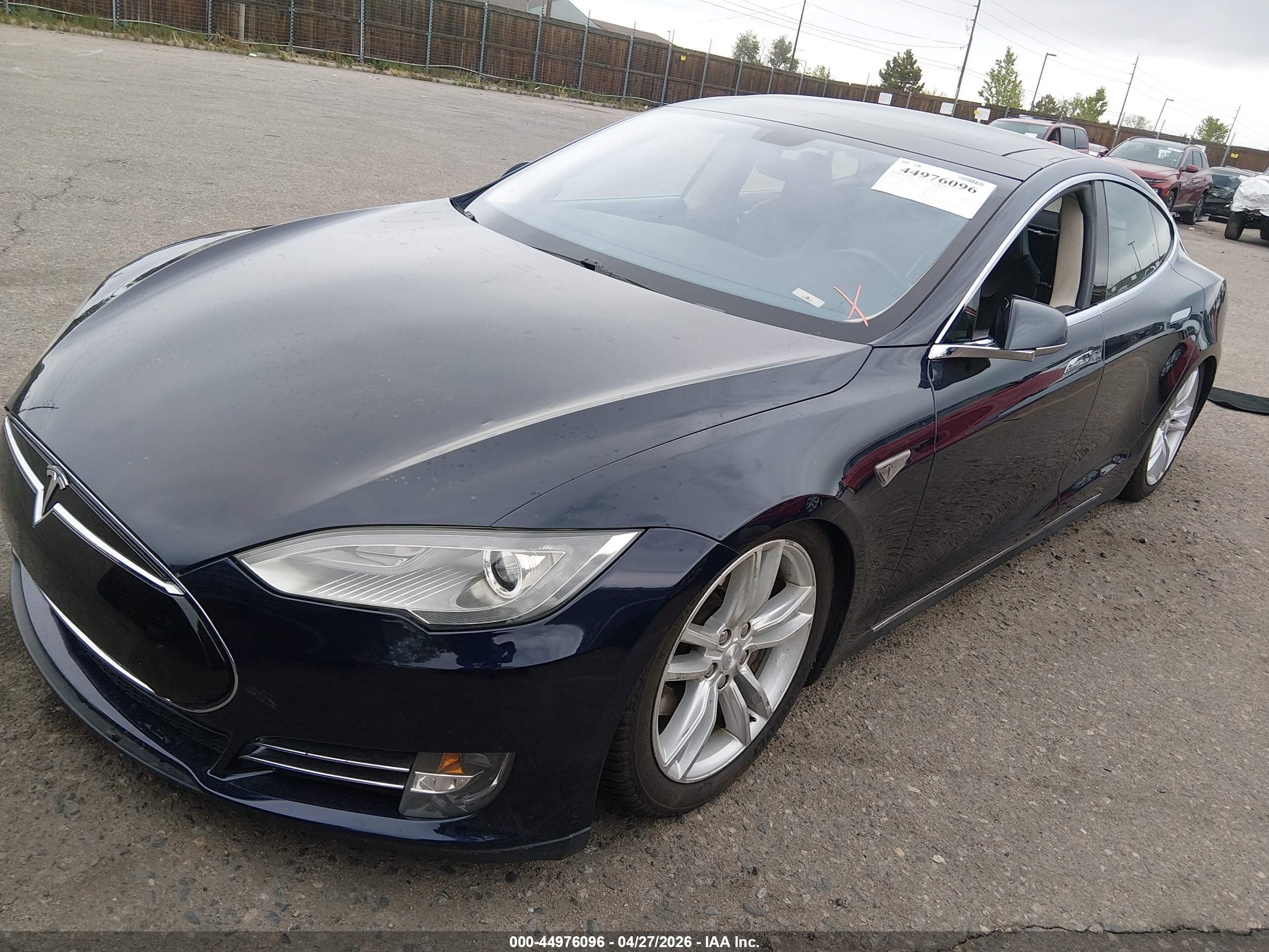 2013 Tesla Model S VIN 5YJSA1CG9DFP03818 IAAI salvage auction — Normal Wear, Clear (Colorado), sold $1,500 on 2026-06-30 (photo 2)