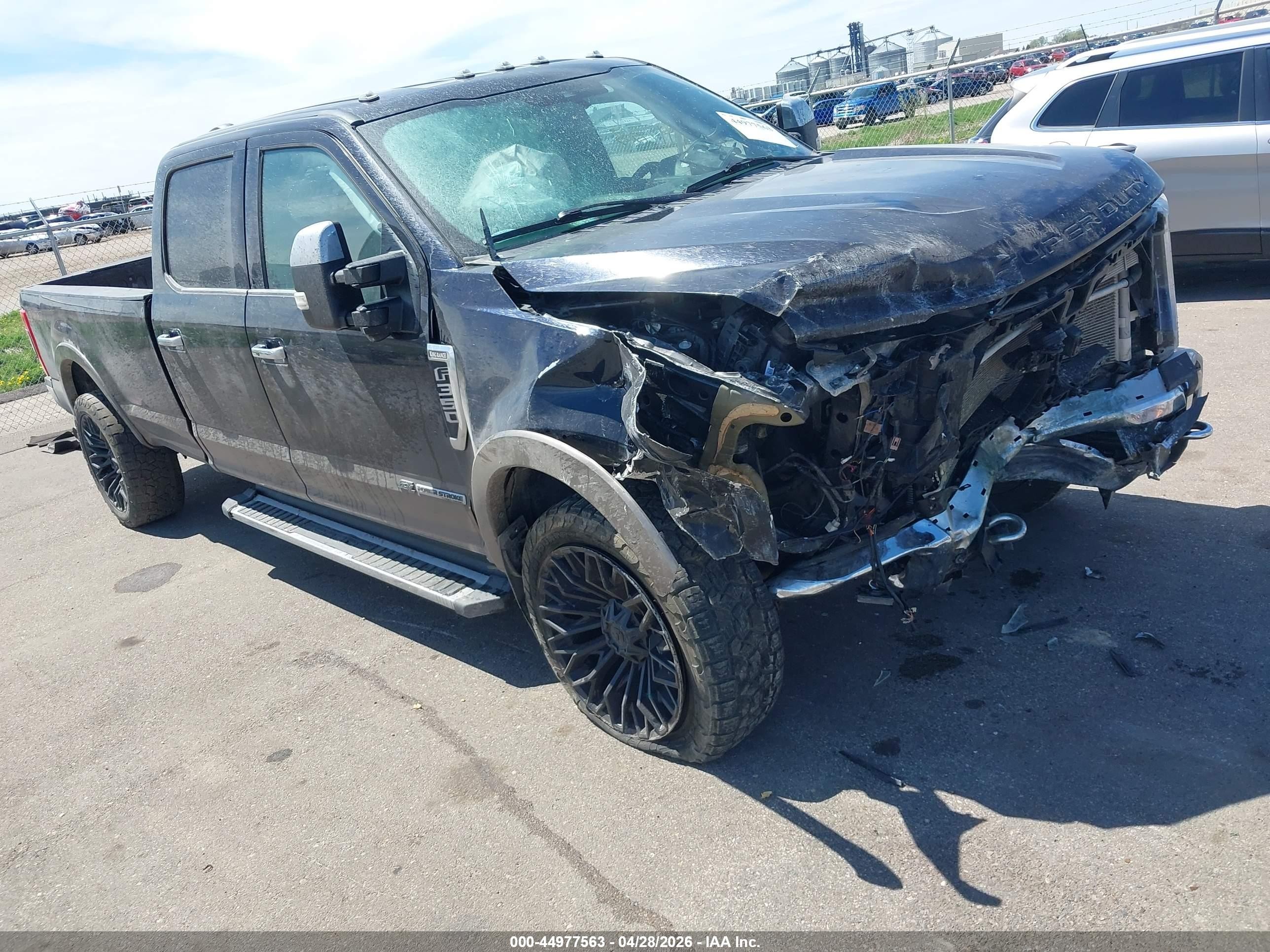 2022 Ford F-350 VIN 1FT8W3BT0NEC64517 — IAAI salvage auction photo