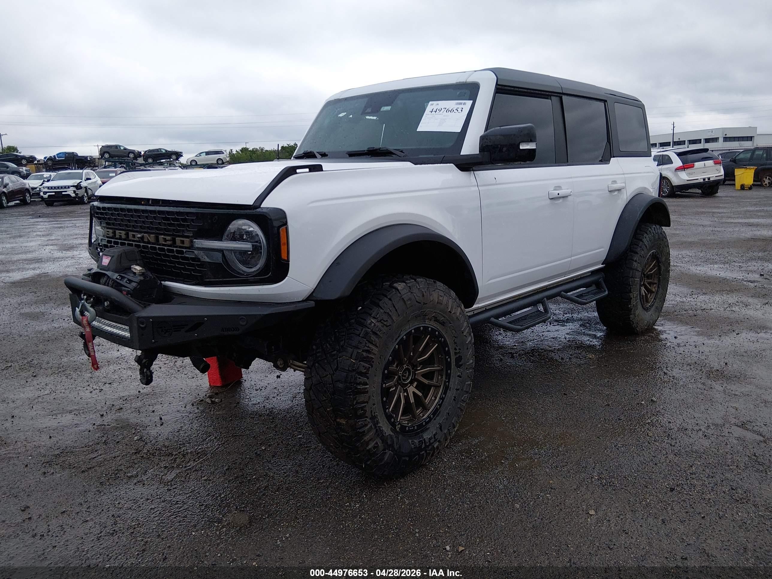 2021 Ford Bronco VIN 1FMEE5DP8MLA73435 IAAI salvage auction — Side, Clear (Oklahoma), sold $13,800 on 2026-09-19 (photo 2)