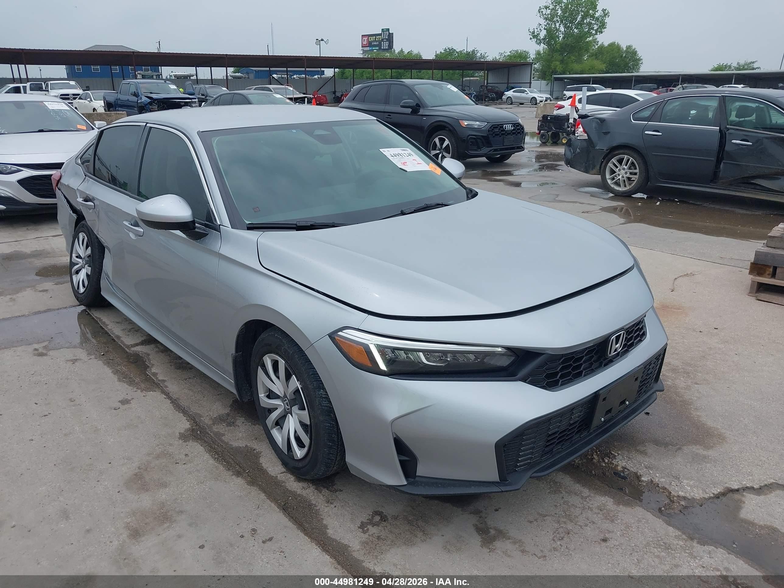 2026 Honda Civic VIN 2HGFE2F23TH555770 — IAAI salvage auction photo